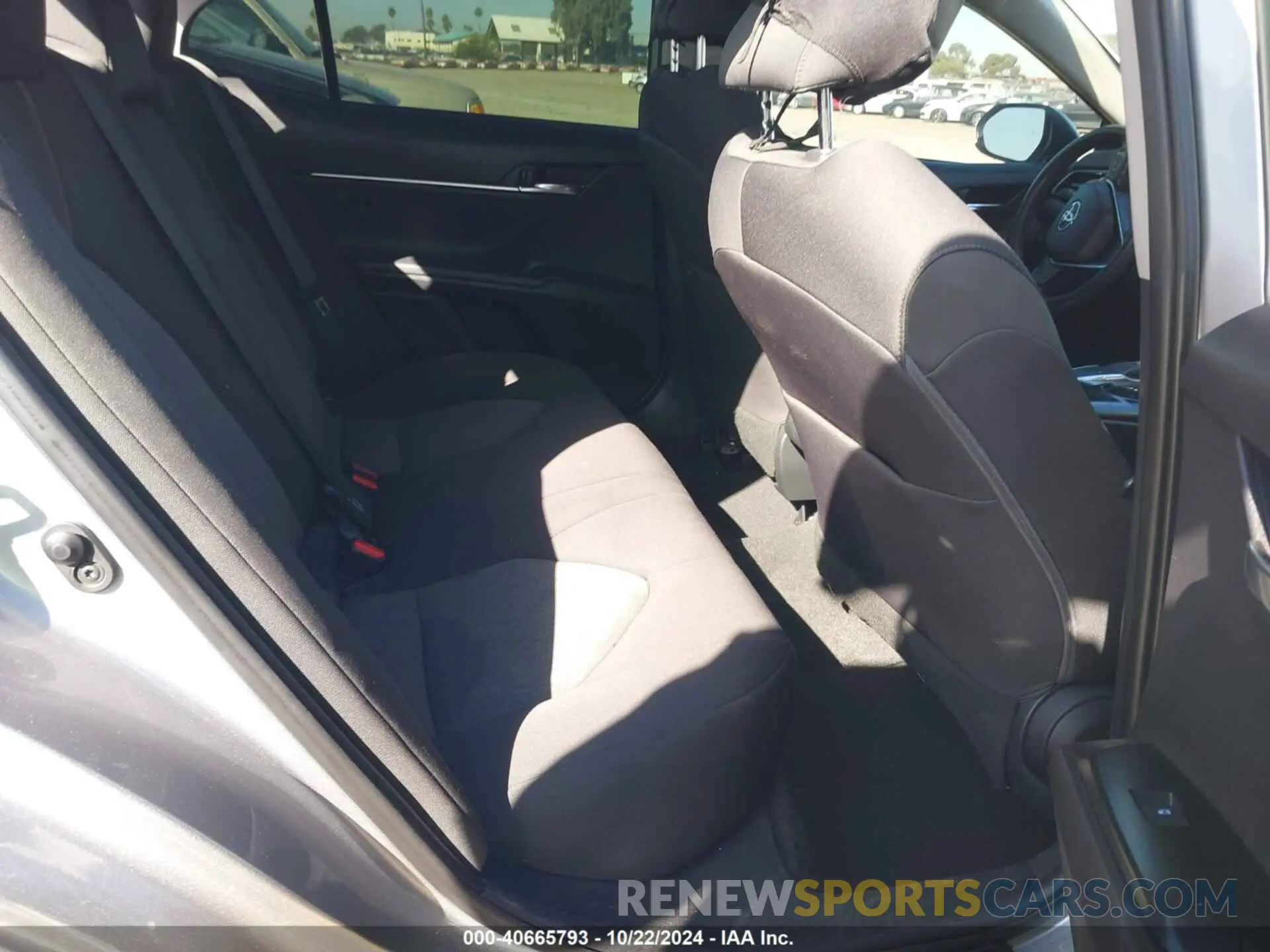 8 fotografías del automóvil dañado 4T1B11HK4KU852960 TOYOTA CAMRY 2019