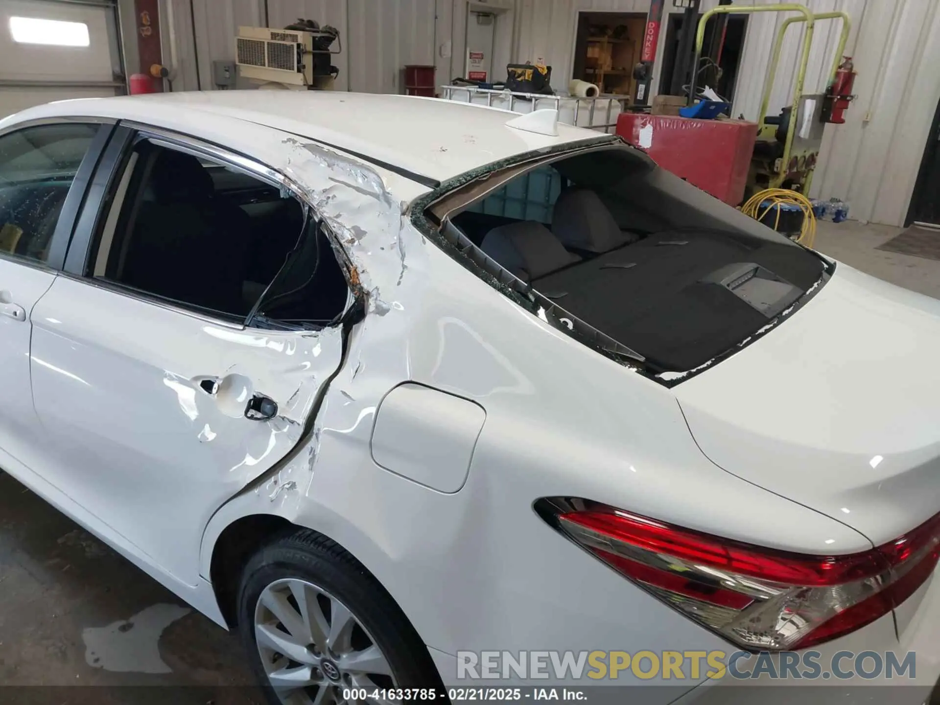 6 fotografías del automóvil dañado 4T1B11HK4KU853137 TOYOTA CAMRY 2019
