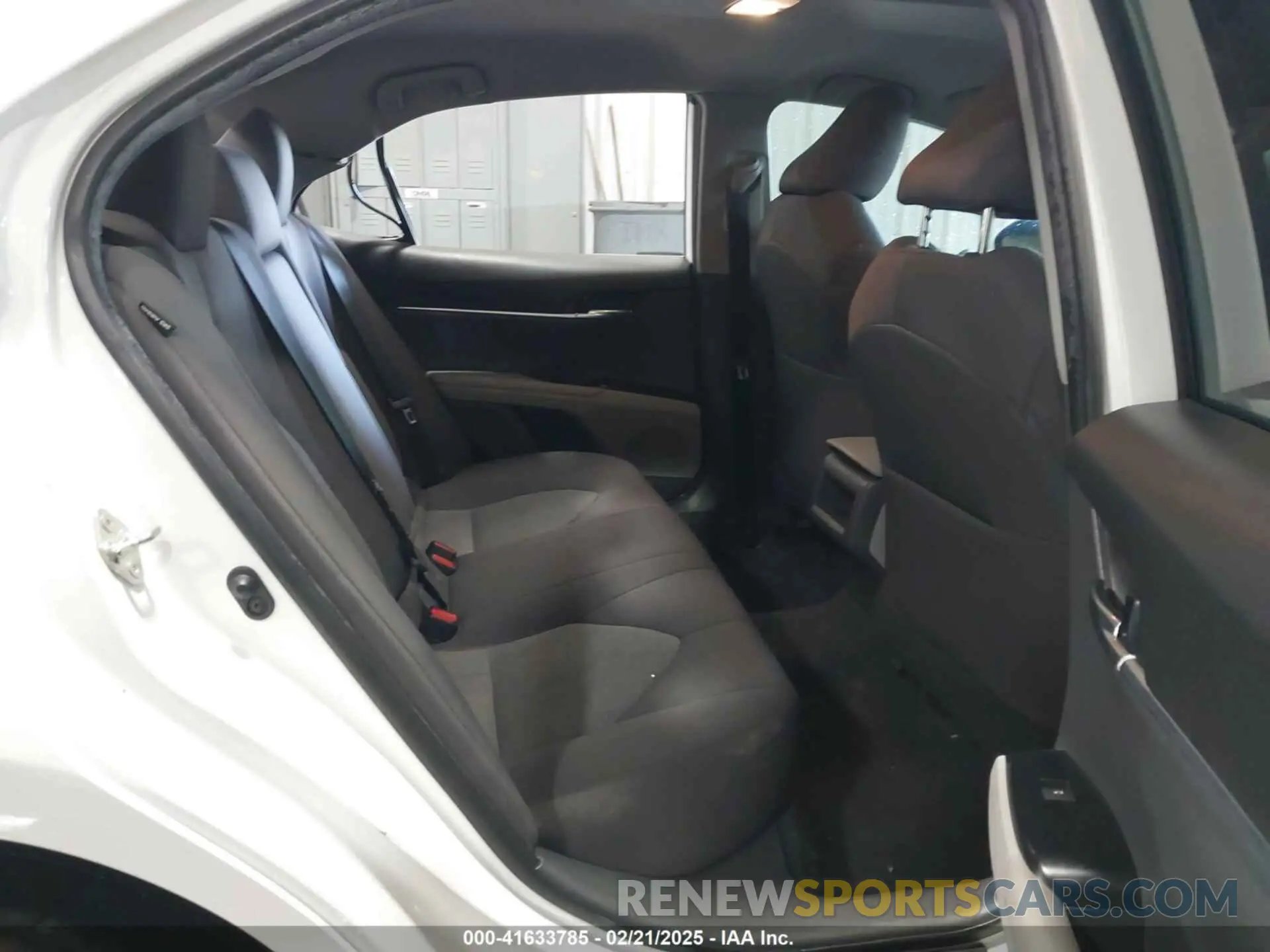 8 fotografías del automóvil dañado 4T1B11HK4KU853137 TOYOTA CAMRY 2019