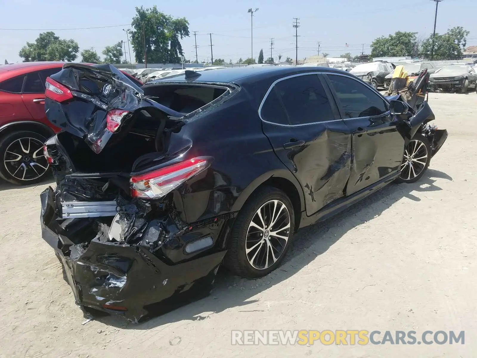 4 fotografías del automóvil dañado 4T1B11HK5KU160402 TOYOTA CAMRY 2019