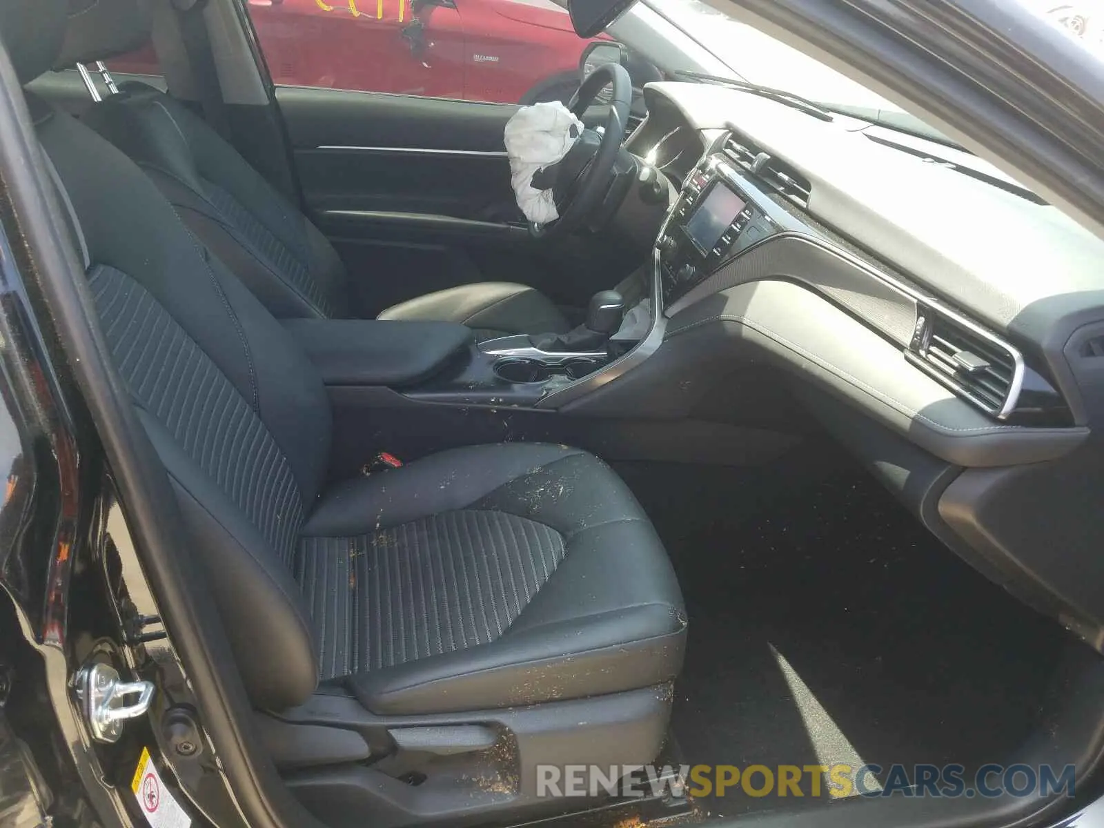 5 fotografías del automóvil dañado 4T1B11HK5KU160402 TOYOTA CAMRY 2019