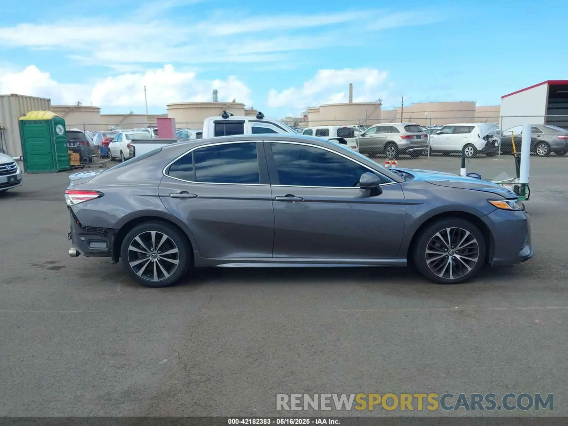 12 fotografías del automóvil dañado 4T1B11HK5KU165065 TOYOTA CAMRY 2019