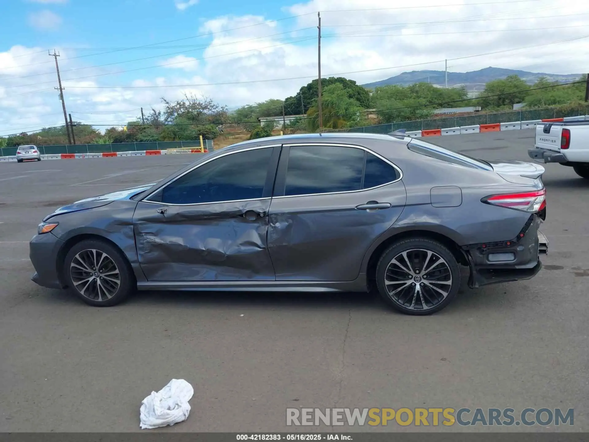 13 fotografías del automóvil dañado 4T1B11HK5KU165065 TOYOTA CAMRY 2019