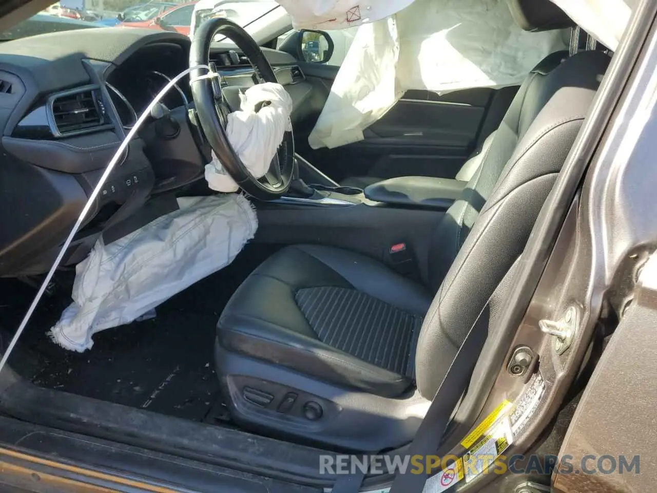 7 fotografías del automóvil dañado 4T1B11HK5KU186935 TOYOTA CAMRY 2019