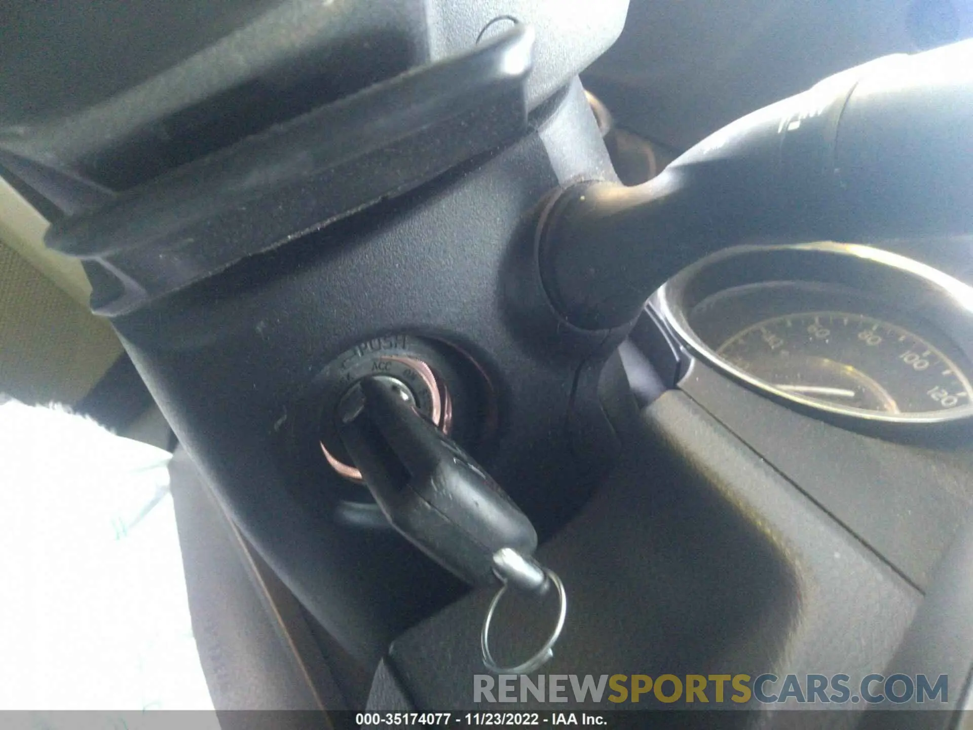 11 fotografías del automóvil dañado 4T1B11HK5KU187809 TOYOTA CAMRY 2019