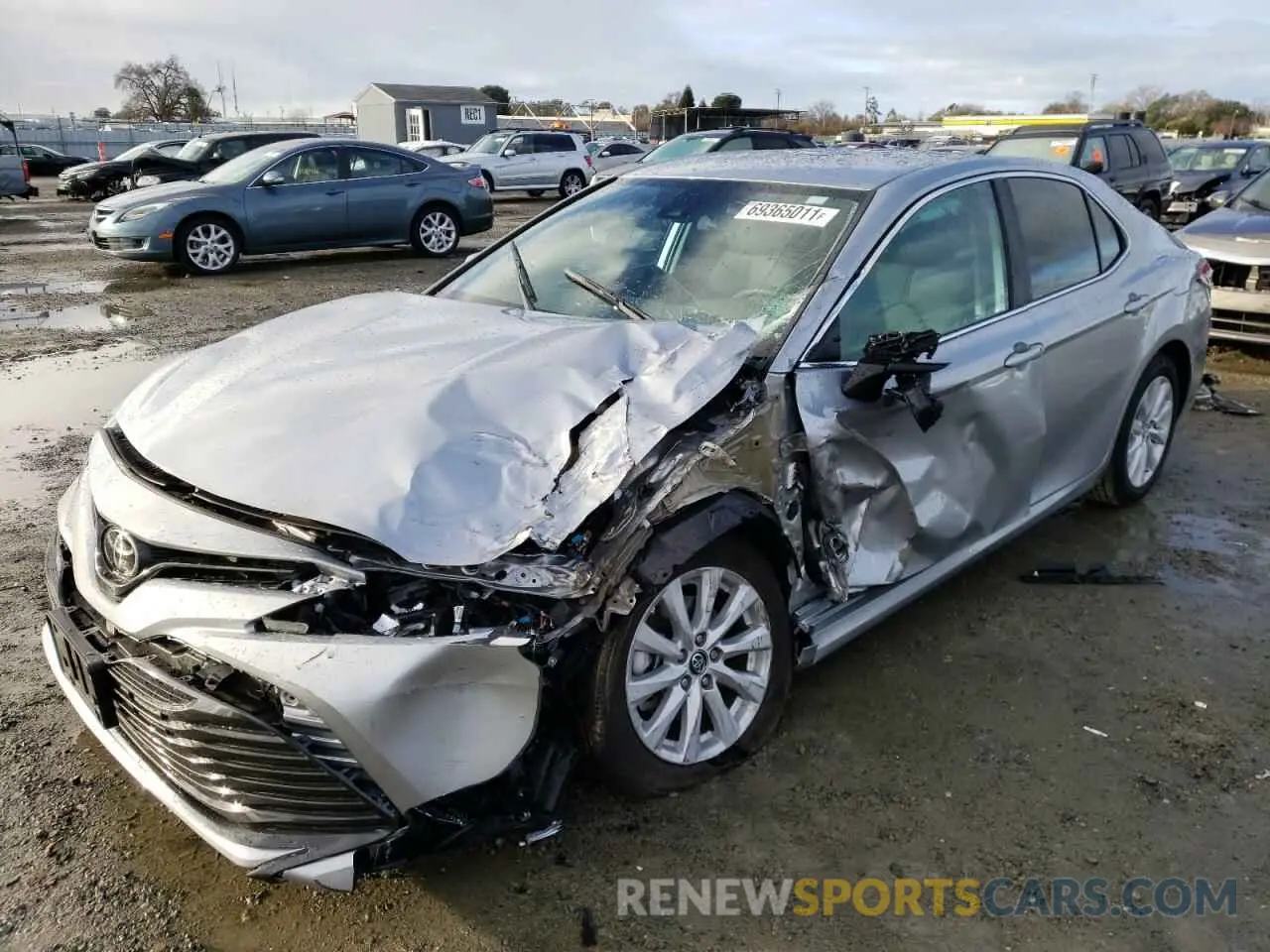 2 fotografías del automóvil dañado 4T1B11HK5KU199698 TOYOTA CAMRY 2019