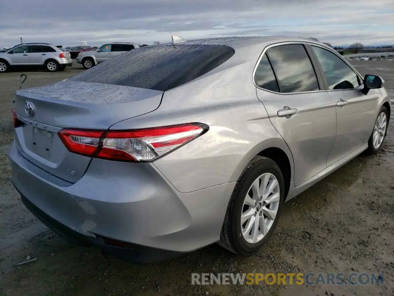 4 fotografías del automóvil dañado 4T1B11HK5KU199698 TOYOTA CAMRY 2019