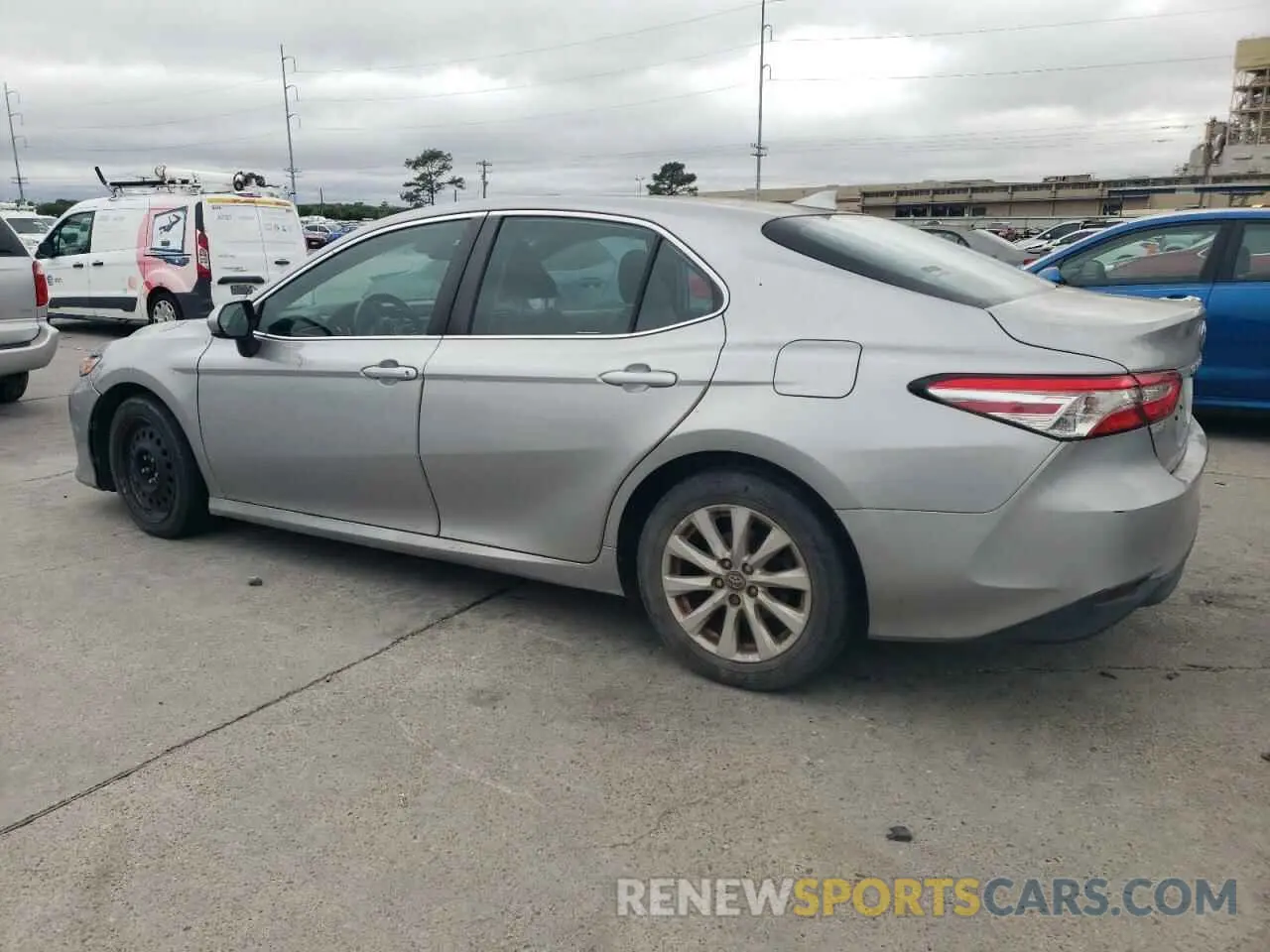2 fotografías del automóvil dañado 4T1B11HK5KU200087 TOYOTA CAMRY 2019
