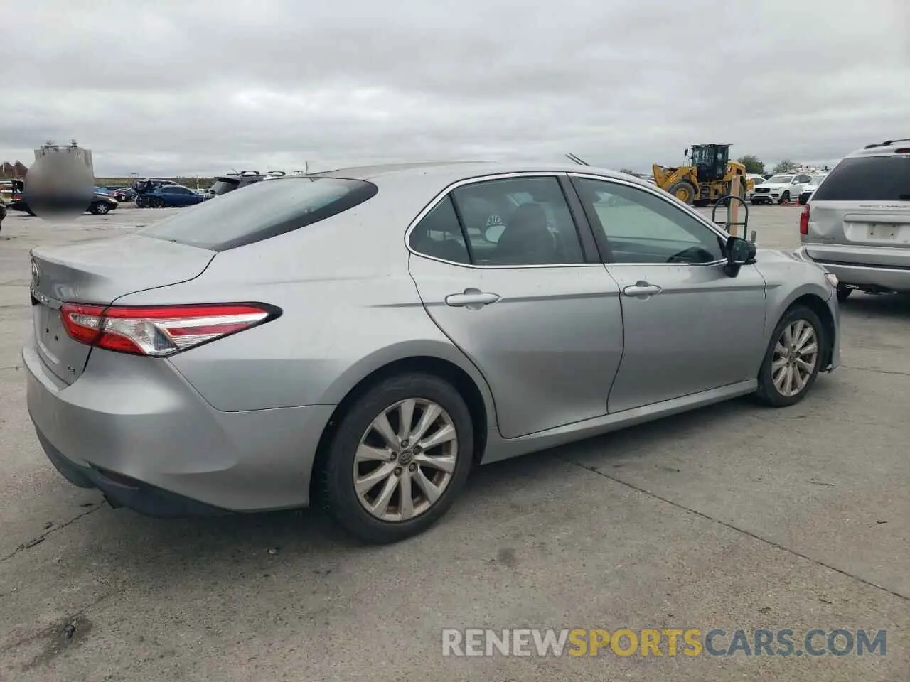 3 fotografías del automóvil dañado 4T1B11HK5KU200087 TOYOTA CAMRY 2019