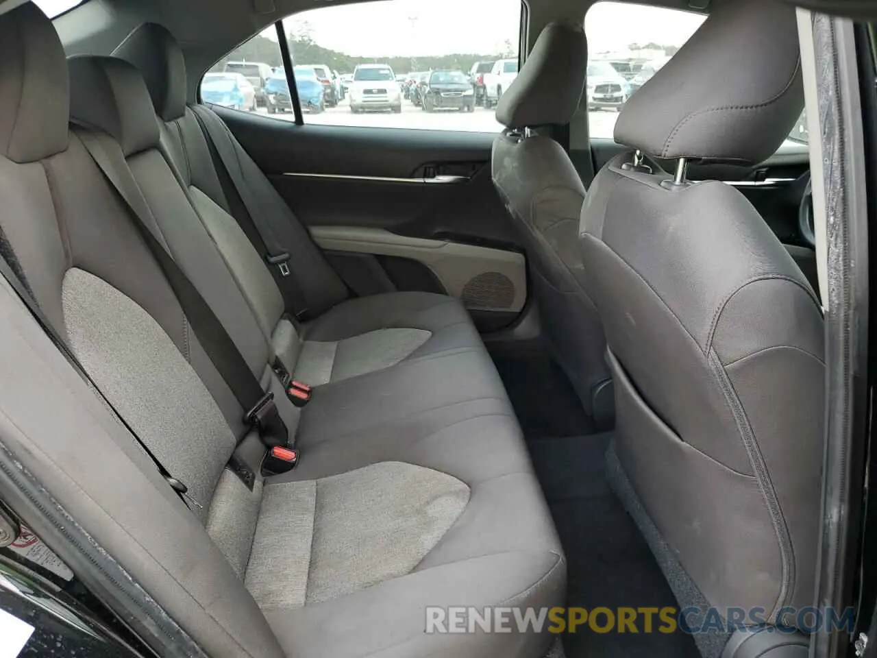 10 fotografías del automóvil dañado 4T1B11HK5KU200137 TOYOTA CAMRY 2019