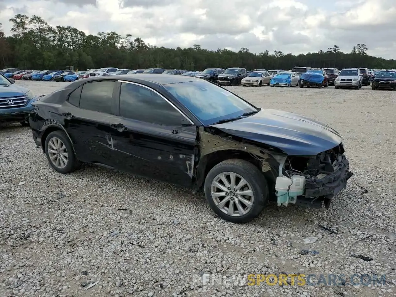 4 fotografías del automóvil dañado 4T1B11HK5KU200137 TOYOTA CAMRY 2019