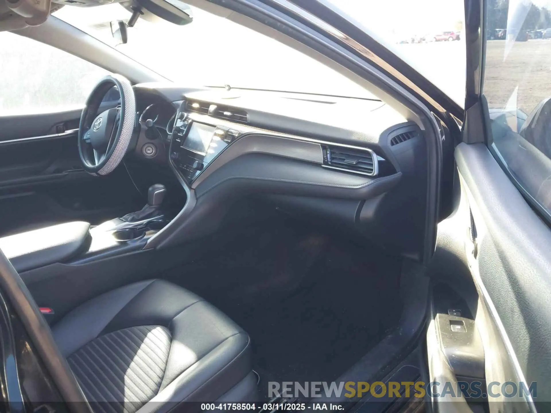 5 fotografías del automóvil dañado 4T1B11HK5KU201997 TOYOTA CAMRY 2019