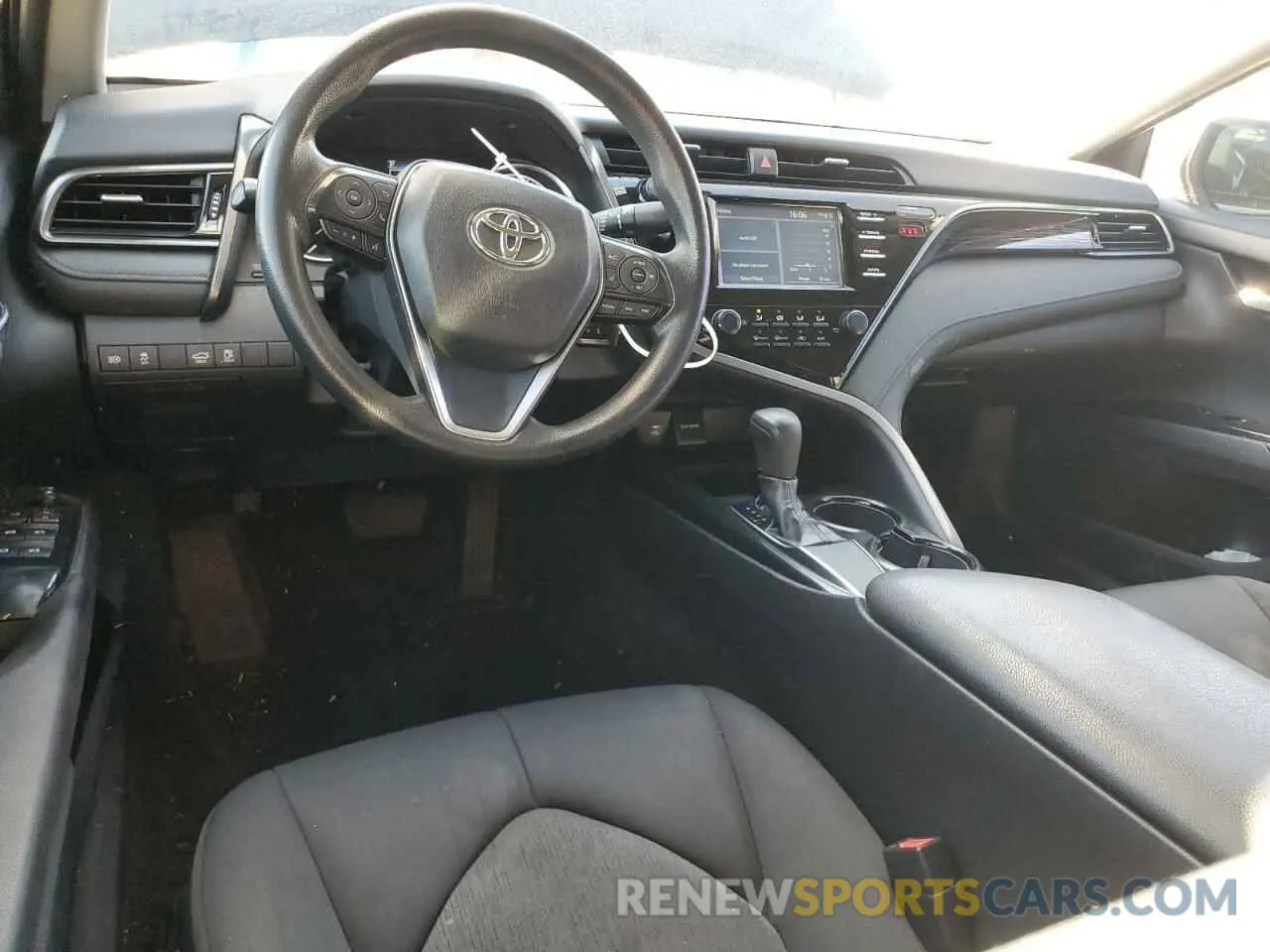 8 fotografías del automóvil dañado 4T1B11HK5KU204138 TOYOTA CAMRY 2019