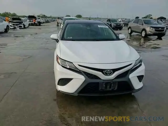 13 fotografías del automóvil dañado 4T1B11HK5KU208738 TOYOTA CAMRY 2019