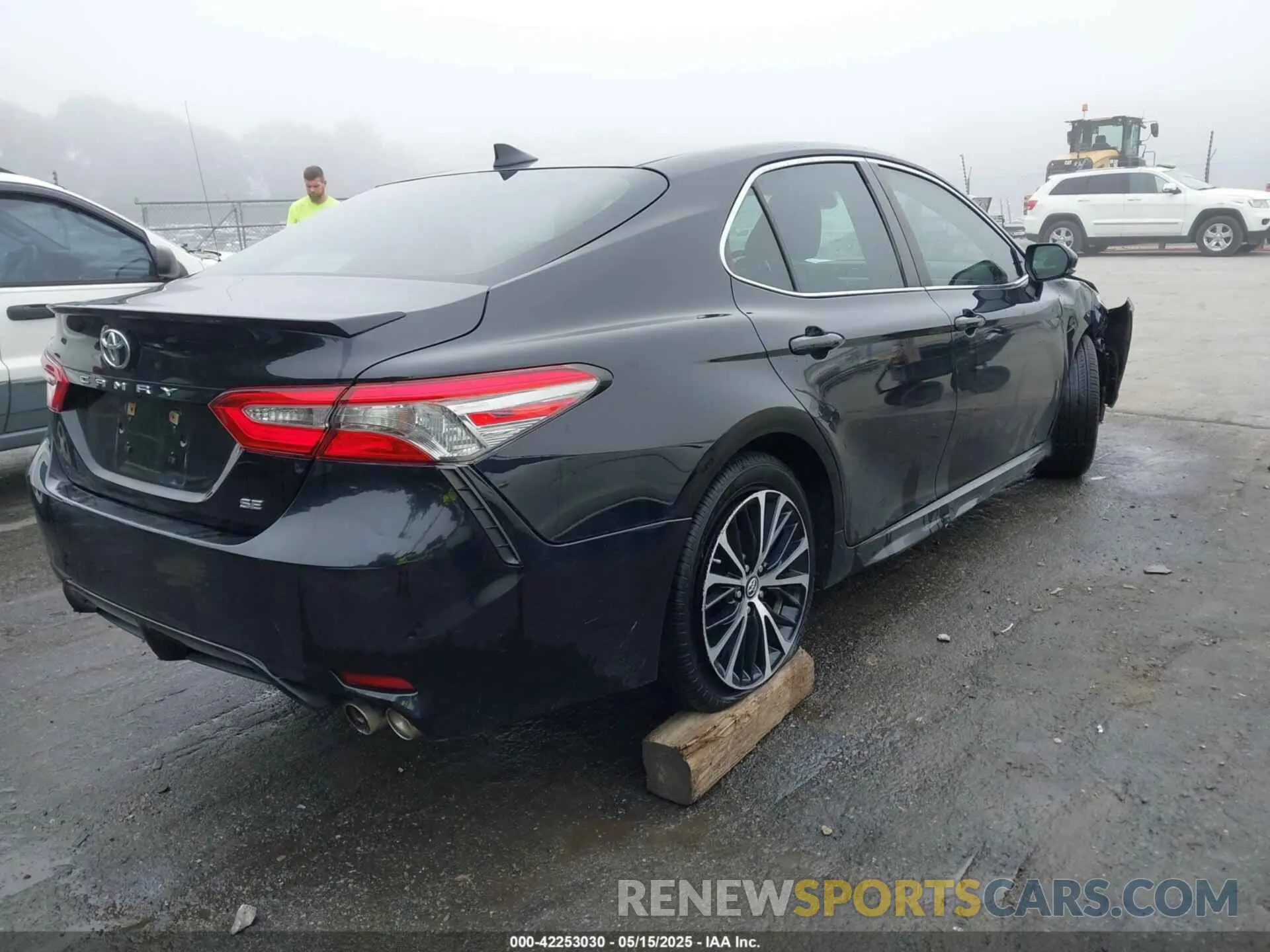 4 fotografías del automóvil dañado 4T1B11HK5KU212868 TOYOTA CAMRY 2019
