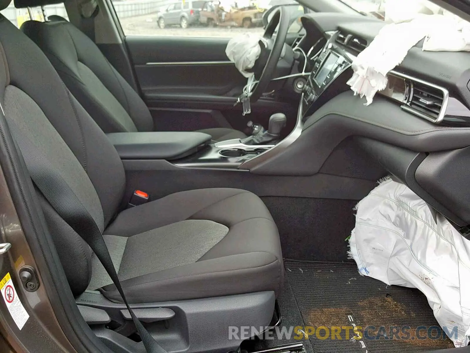 5 fotografías del automóvil dañado 4T1B11HK5KU226737 TOYOTA CAMRY 2019