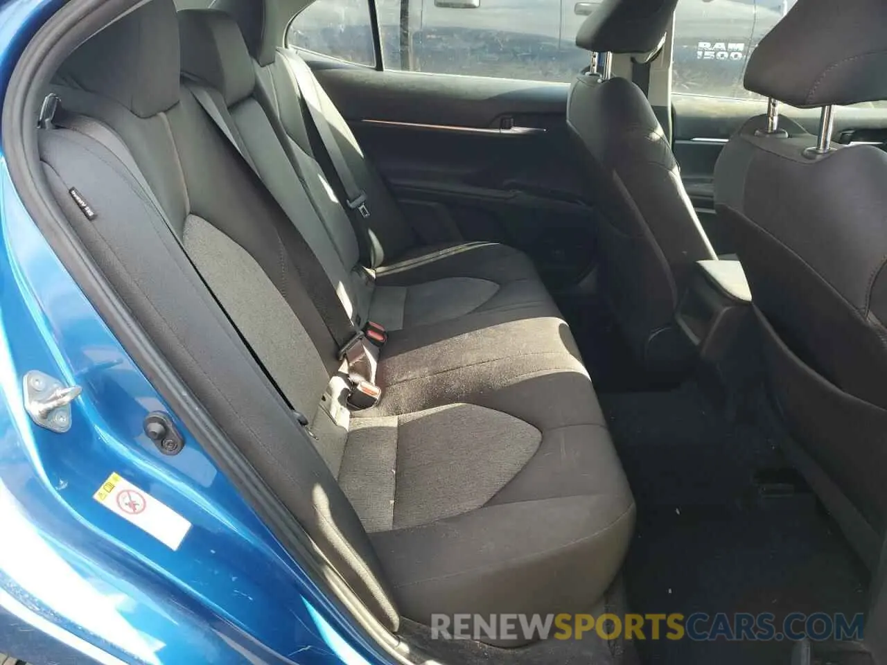 10 fotografías del automóvil dañado 4T1B11HK5KU236104 TOYOTA CAMRY 2019