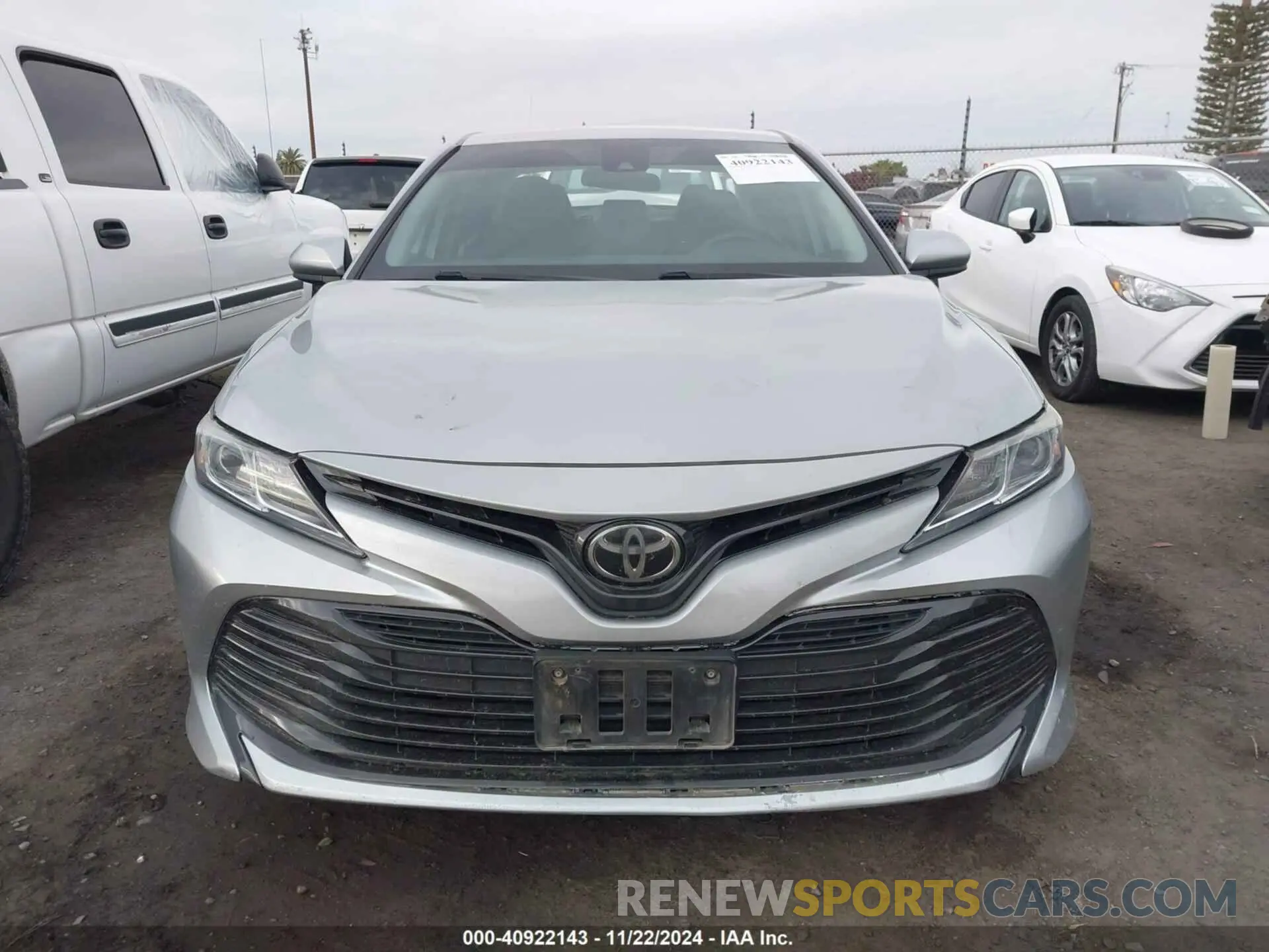 13 fotografías del automóvil dañado 4T1B11HK5KU241190 TOYOTA CAMRY 2019