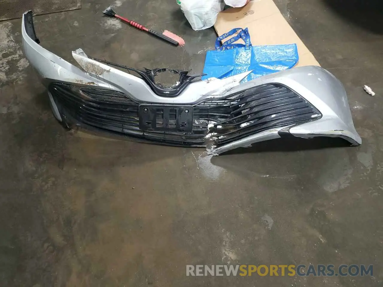 12 fotografías del automóvil dañado 4T1B11HK5KU247393 TOYOTA CAMRY 2019