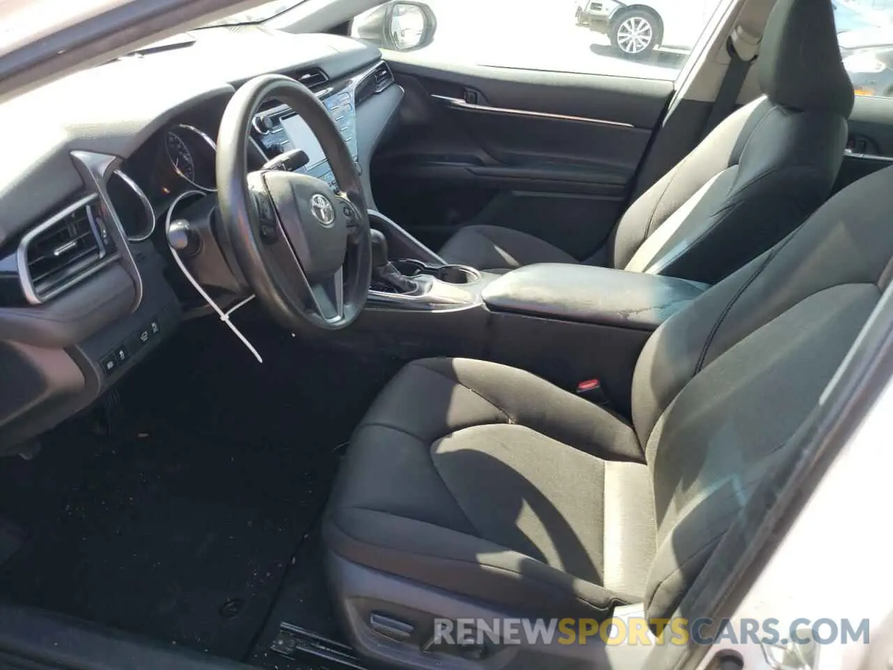 7 fotografías del automóvil dañado 4T1B11HK5KU255803 TOYOTA CAMRY 2019