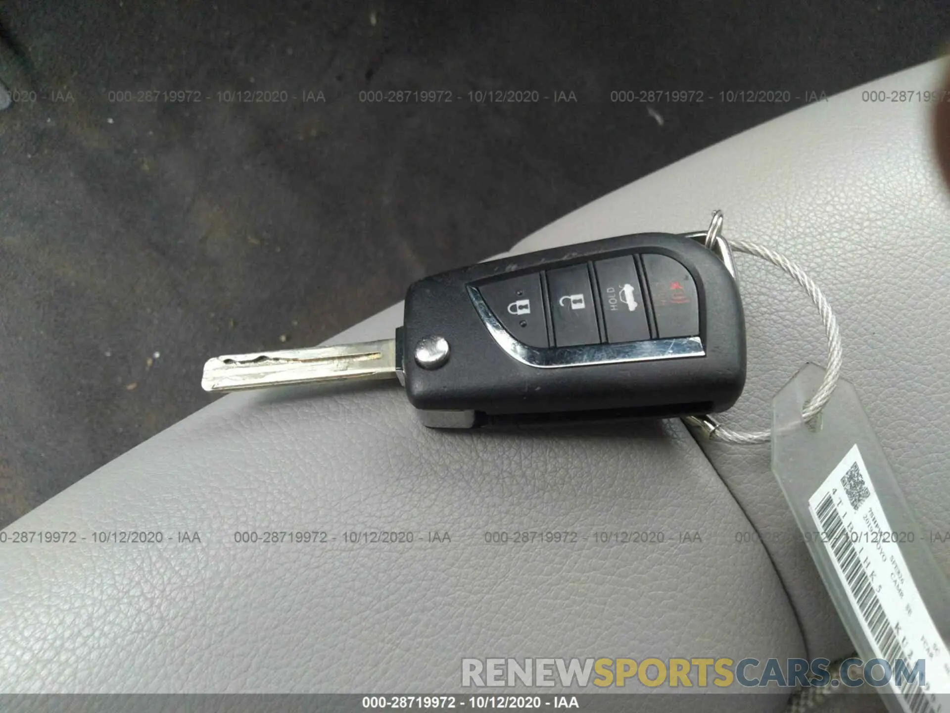 11 fotografías del automóvil dañado 4T1B11HK5KU255901 TOYOTA CAMRY 2019