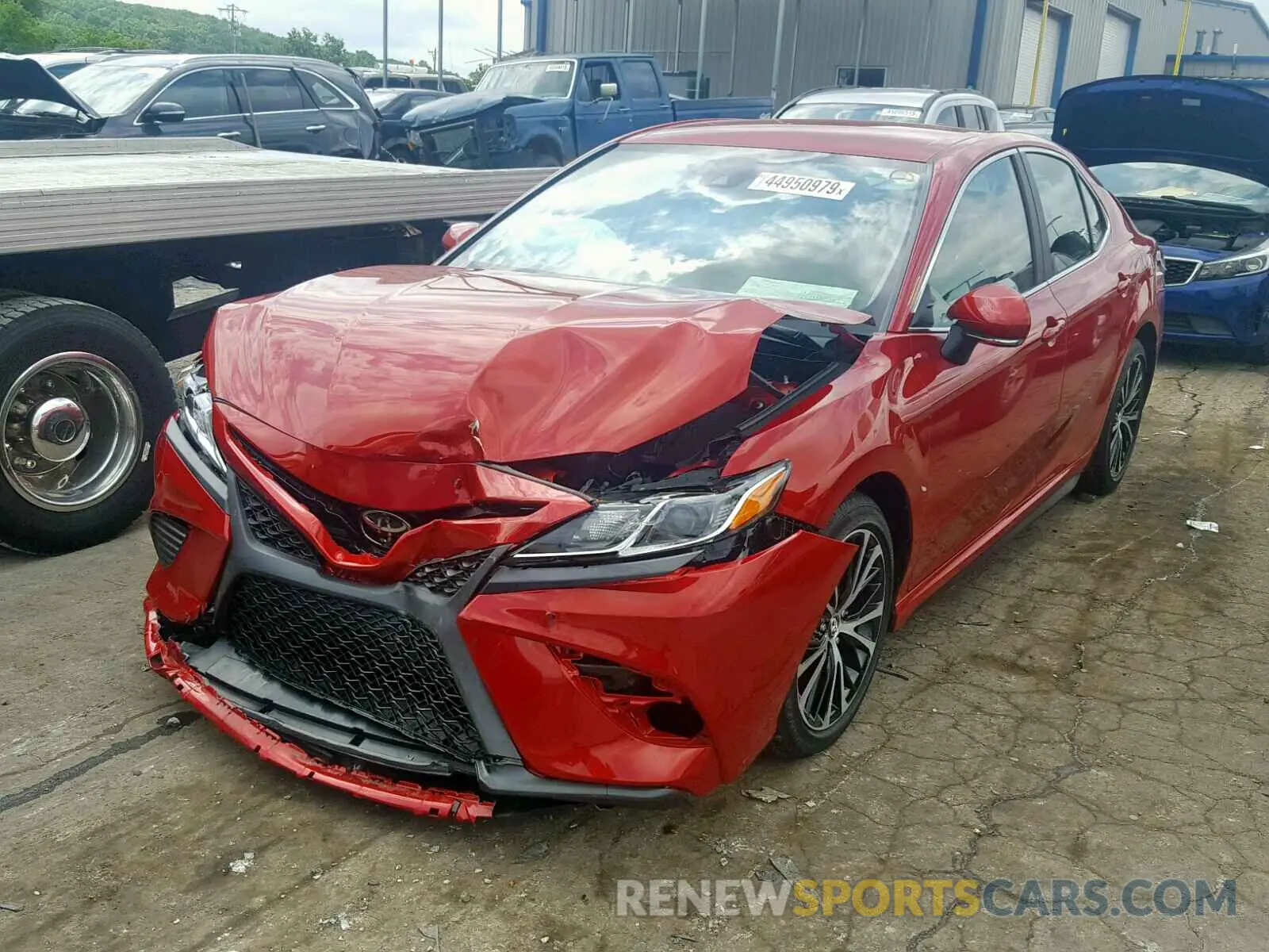 2 fotografías del automóvil dañado 4T1B11HK5KU256143 TOYOTA CAMRY 2019