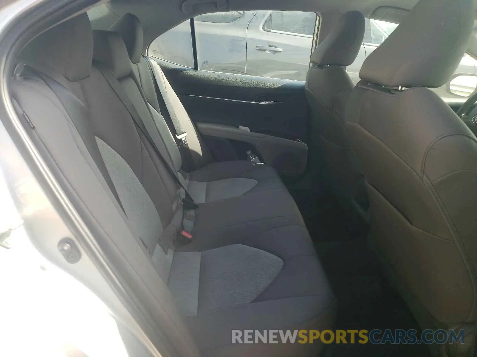 6 fotografías del automóvil dañado 4T1B11HK5KU257812 TOYOTA CAMRY 2019