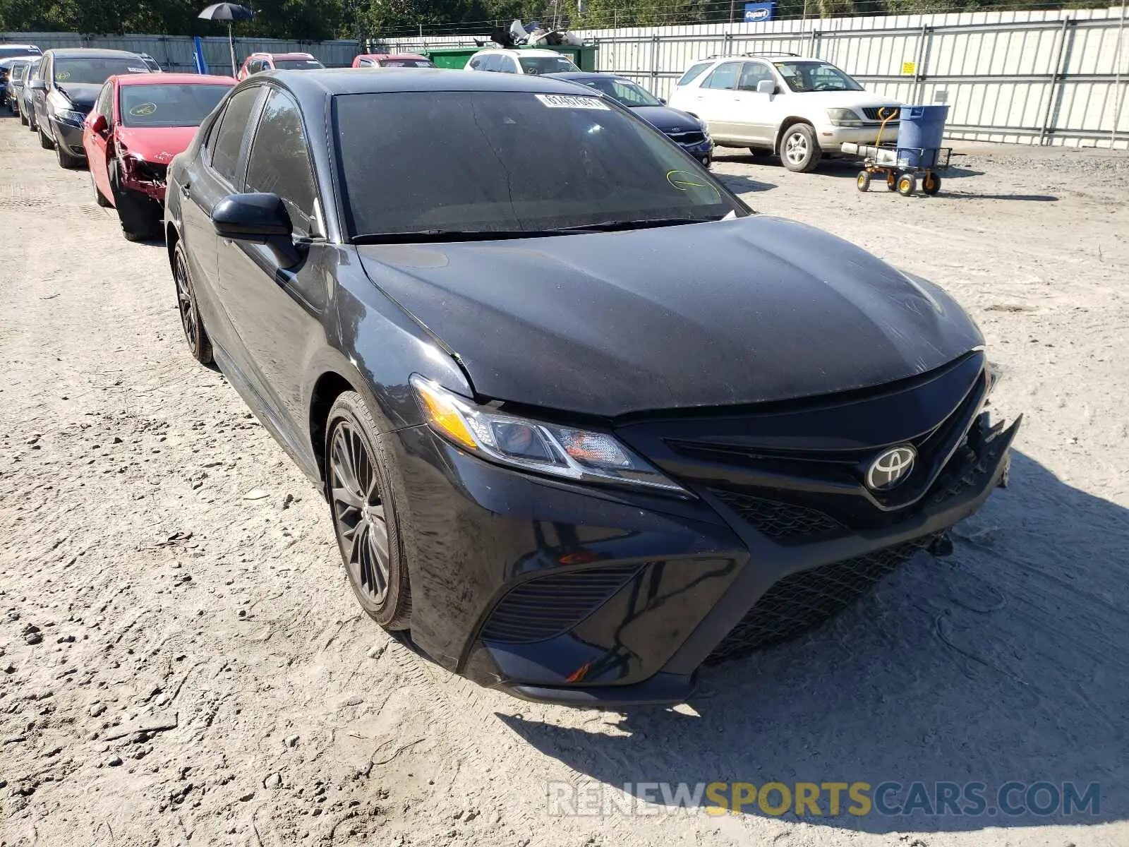 1 fotografías del automóvil dañado 4T1B11HK5KU270981 TOYOTA CAMRY 2019