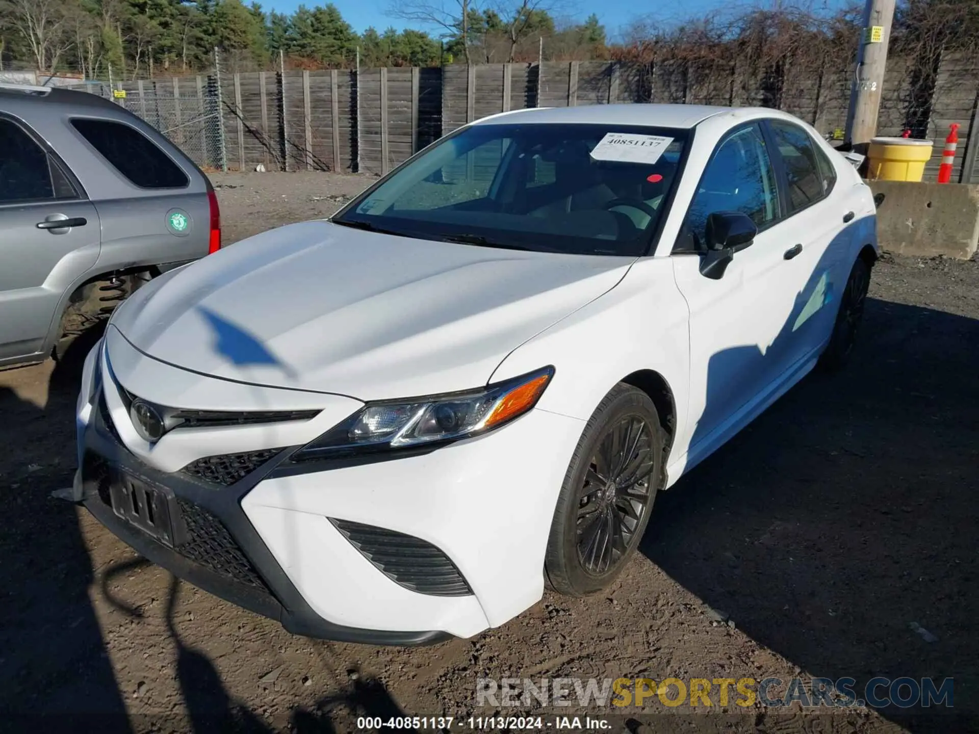 2 fotografías del automóvil dañado 4T1B11HK5KU273671 TOYOTA CAMRY 2019