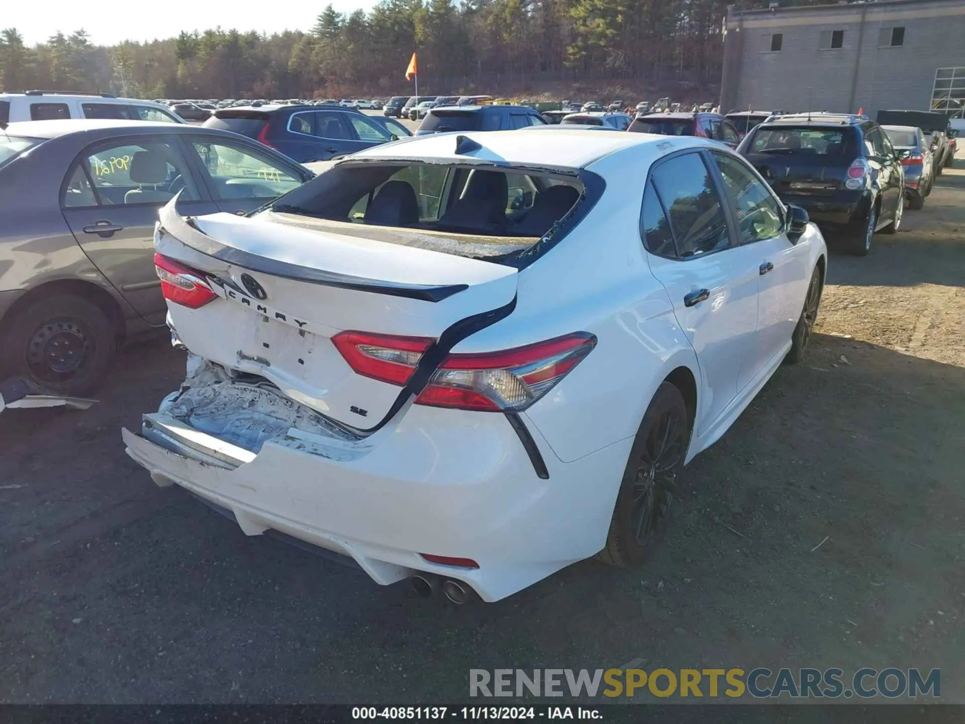 4 fotografías del automóvil dañado 4T1B11HK5KU273671 TOYOTA CAMRY 2019