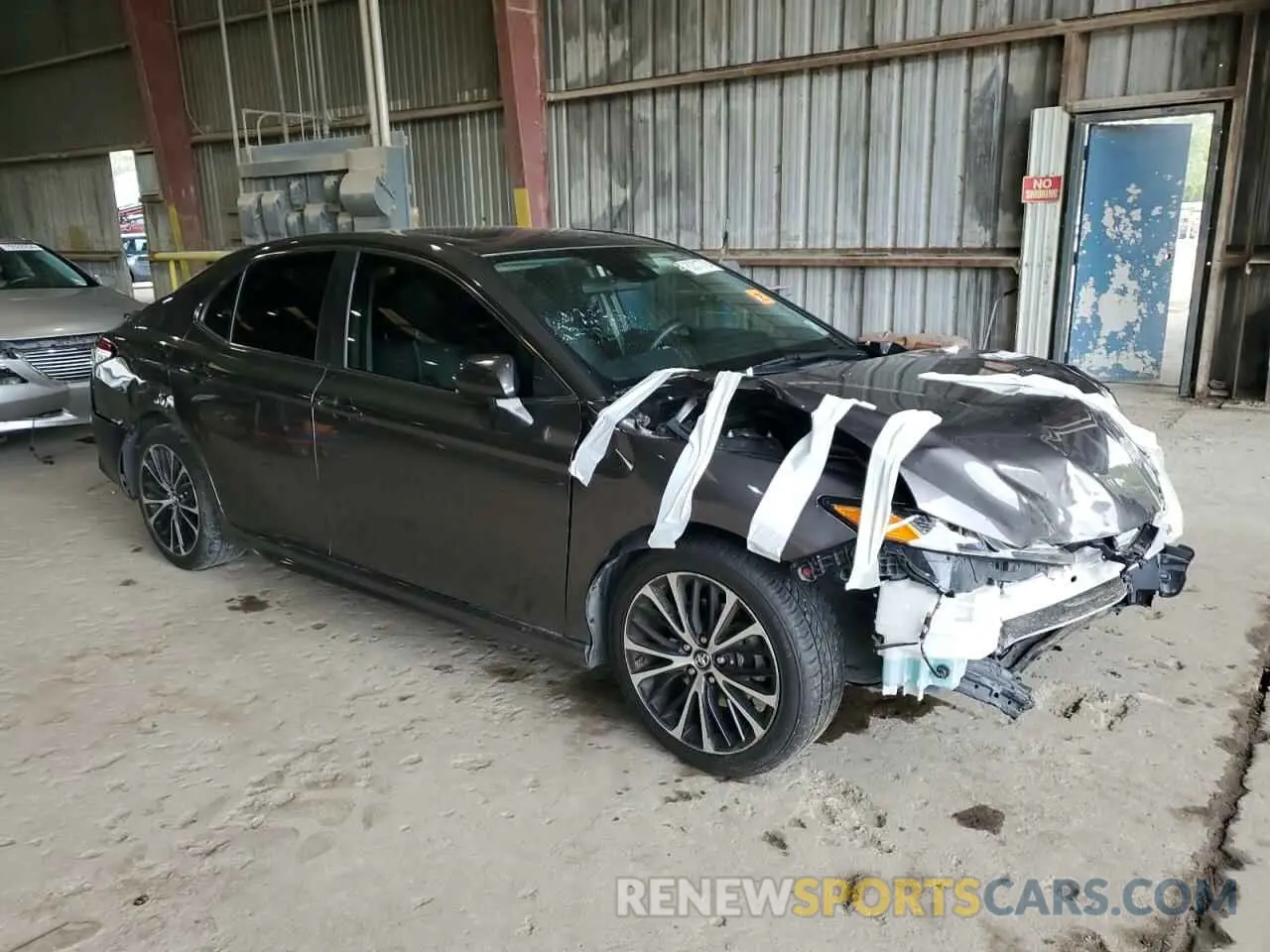 4 fotografías del automóvil dañado 4T1B11HK5KU278417 TOYOTA CAMRY 2019