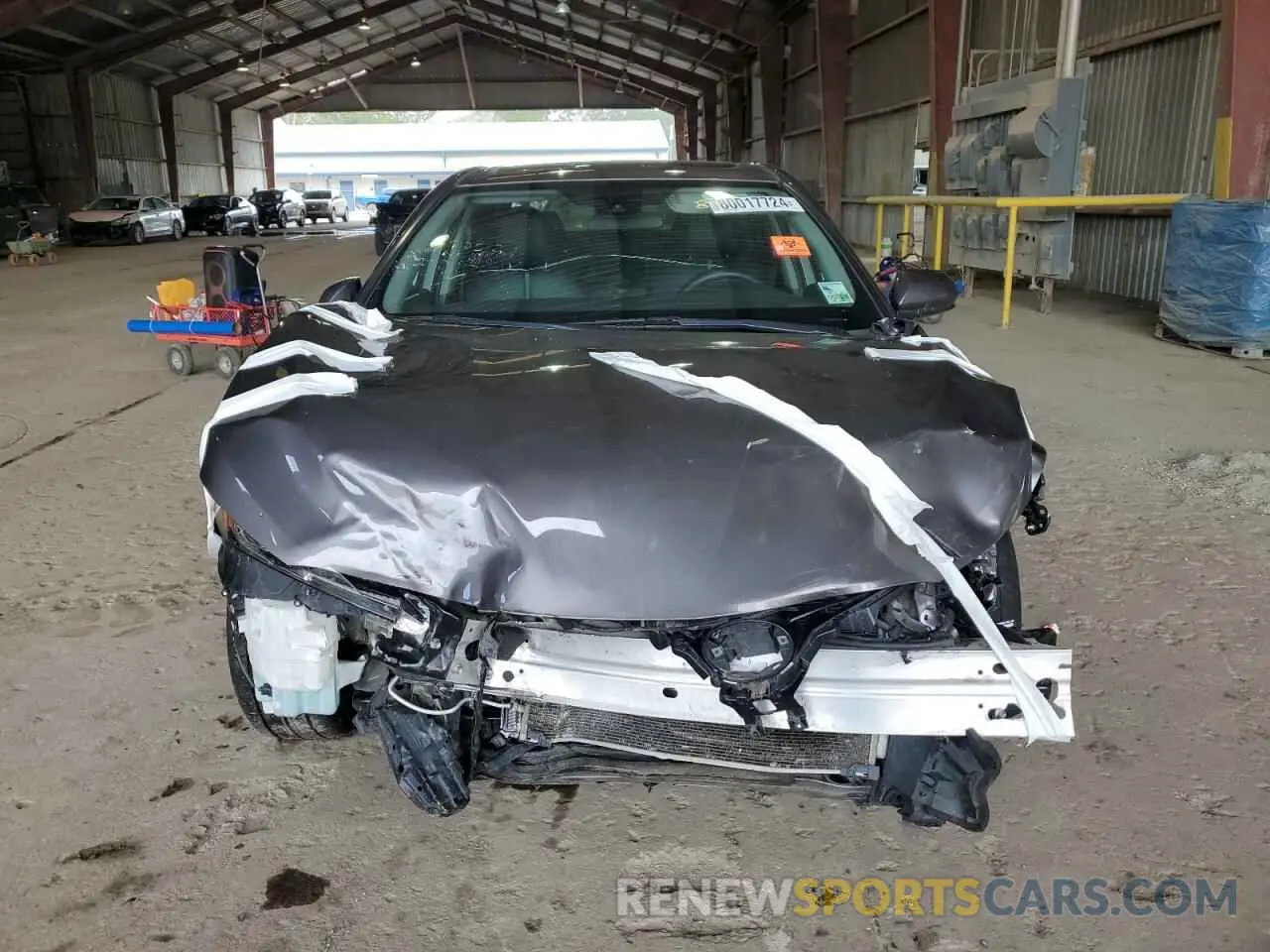 5 fotografías del automóvil dañado 4T1B11HK5KU278417 TOYOTA CAMRY 2019