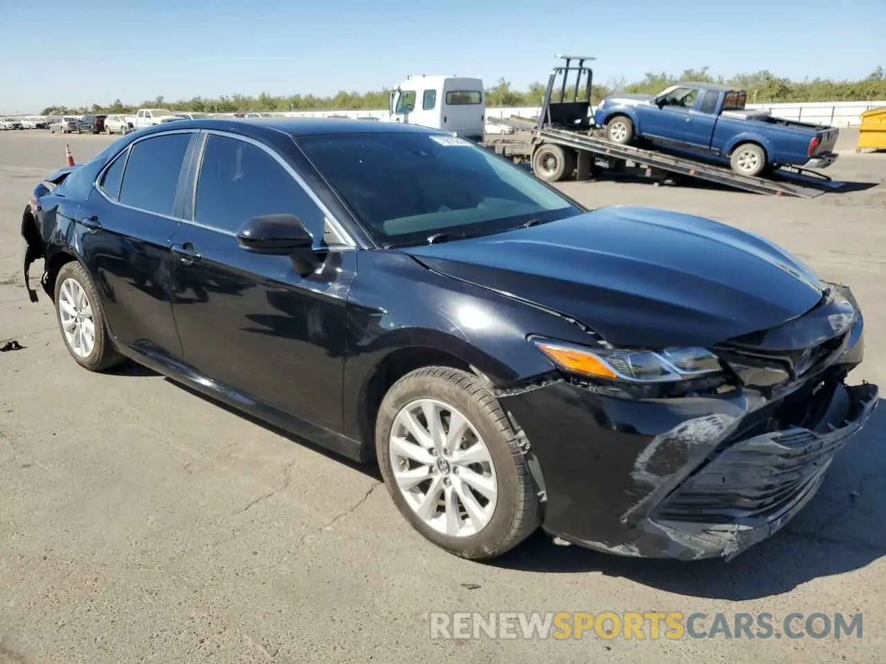 4 fotografías del automóvil dañado 4T1B11HK5KU289711 TOYOTA CAMRY 2019