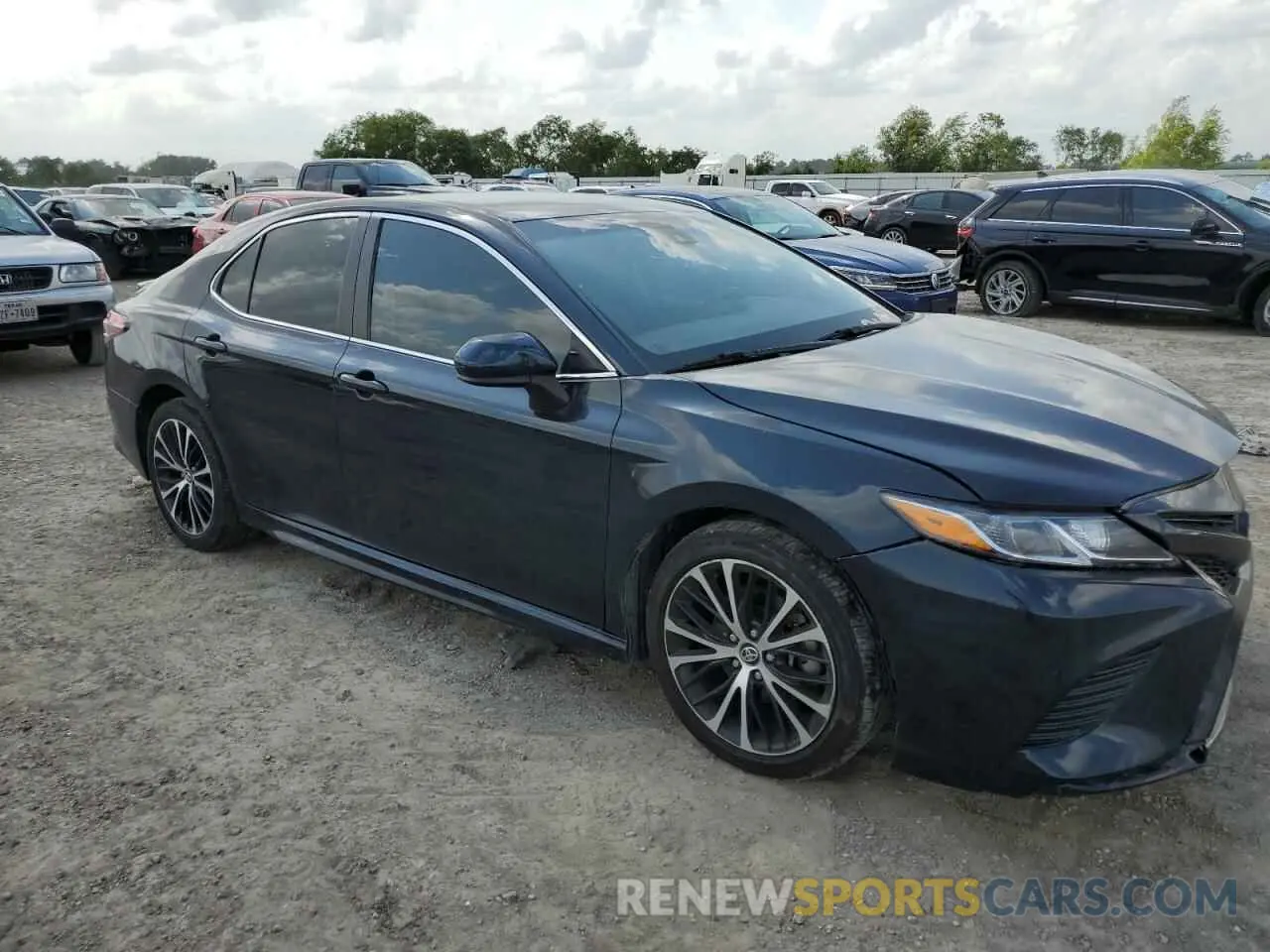 4 fotografías del automóvil dañado 4T1B11HK5KU297999 TOYOTA CAMRY 2019