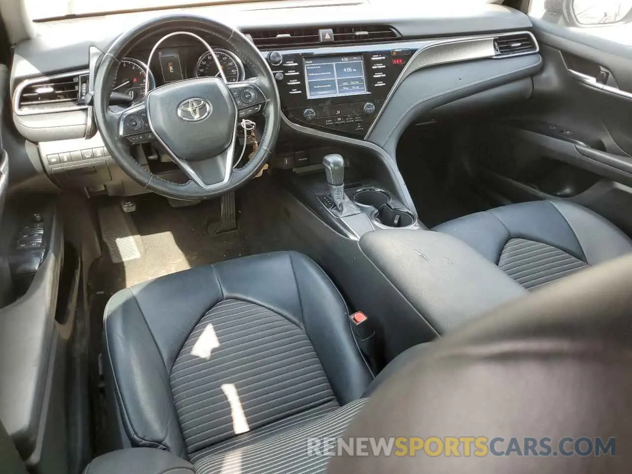 8 fotografías del automóvil dañado 4T1B11HK5KU297999 TOYOTA CAMRY 2019