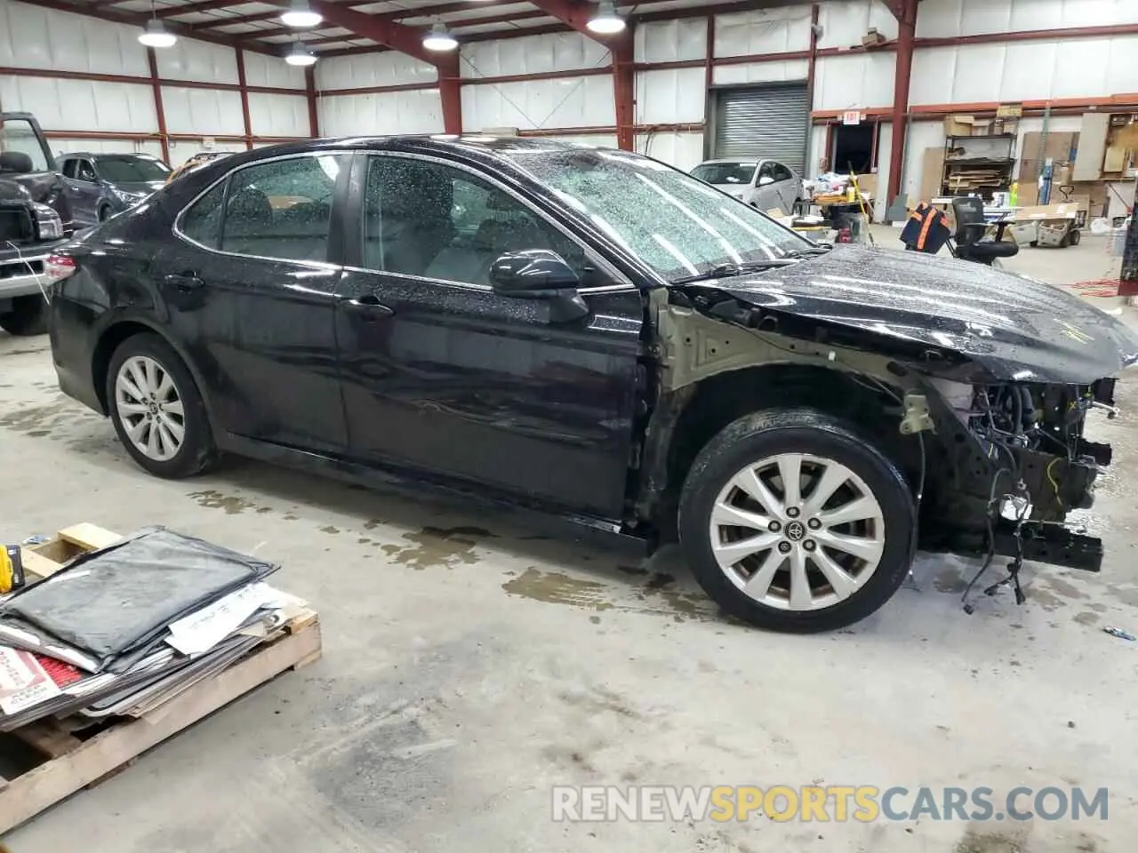 4 fotografías del automóvil dañado 4T1B11HK5KU681135 TOYOTA CAMRY 2019