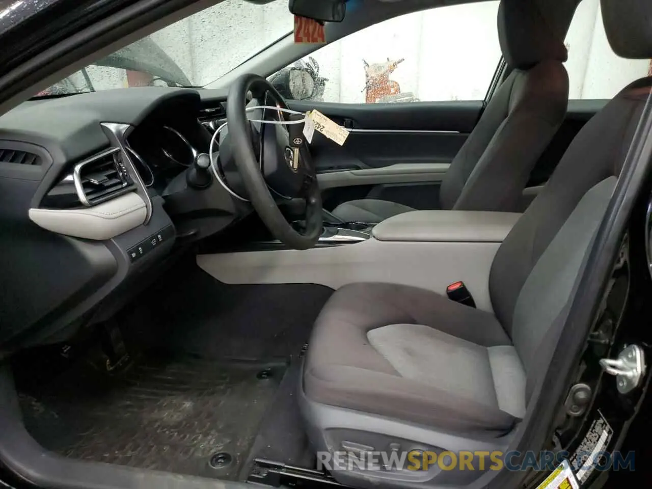 7 fotografías del automóvil dañado 4T1B11HK5KU681135 TOYOTA CAMRY 2019