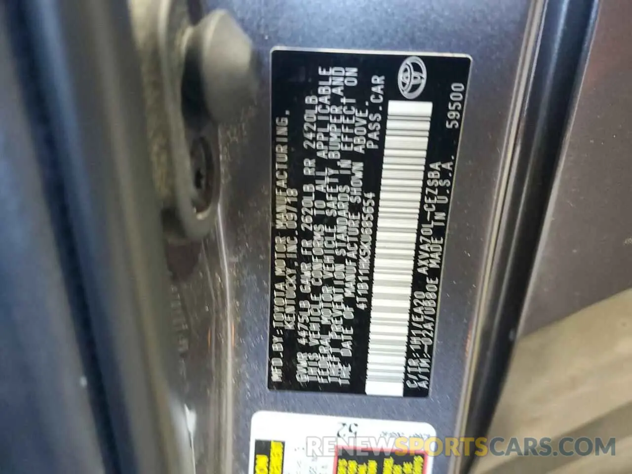 12 fotografías del automóvil dañado 4T1B11HK5KU685654 TOYOTA CAMRY 2019