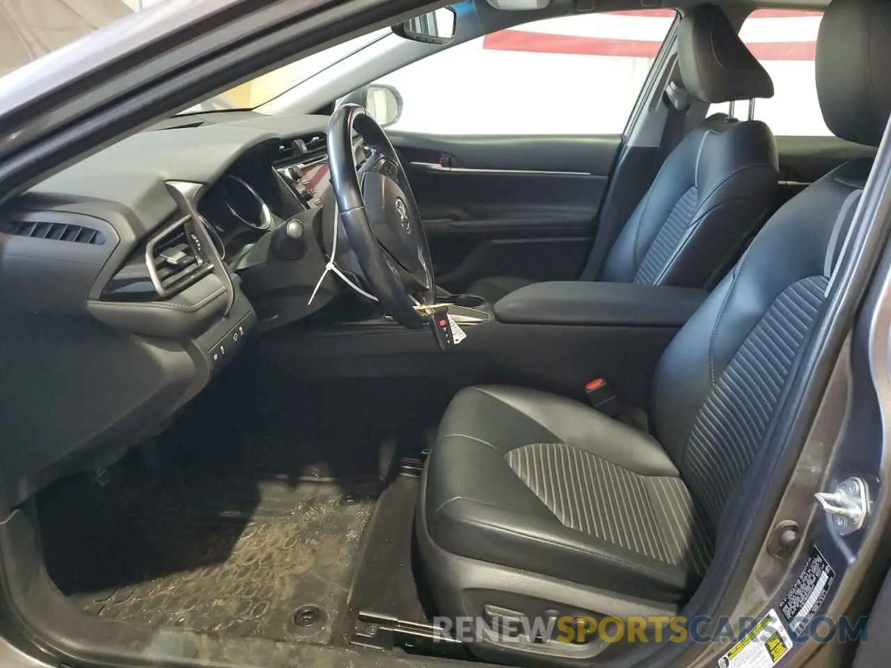 7 fotografías del automóvil dañado 4T1B11HK5KU685654 TOYOTA CAMRY 2019