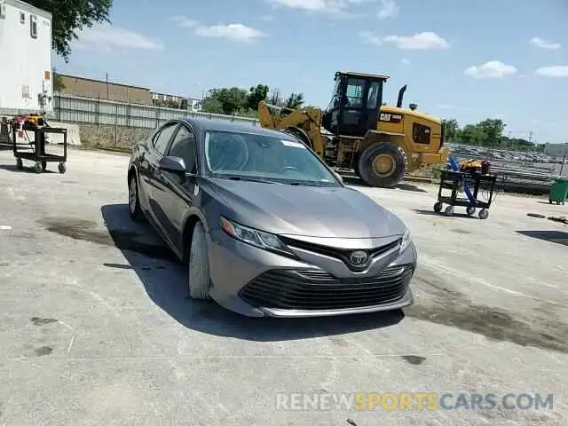 13 fotografías del automóvil dañado 4T1B11HK5KU688599 TOYOTA CAMRY 2019