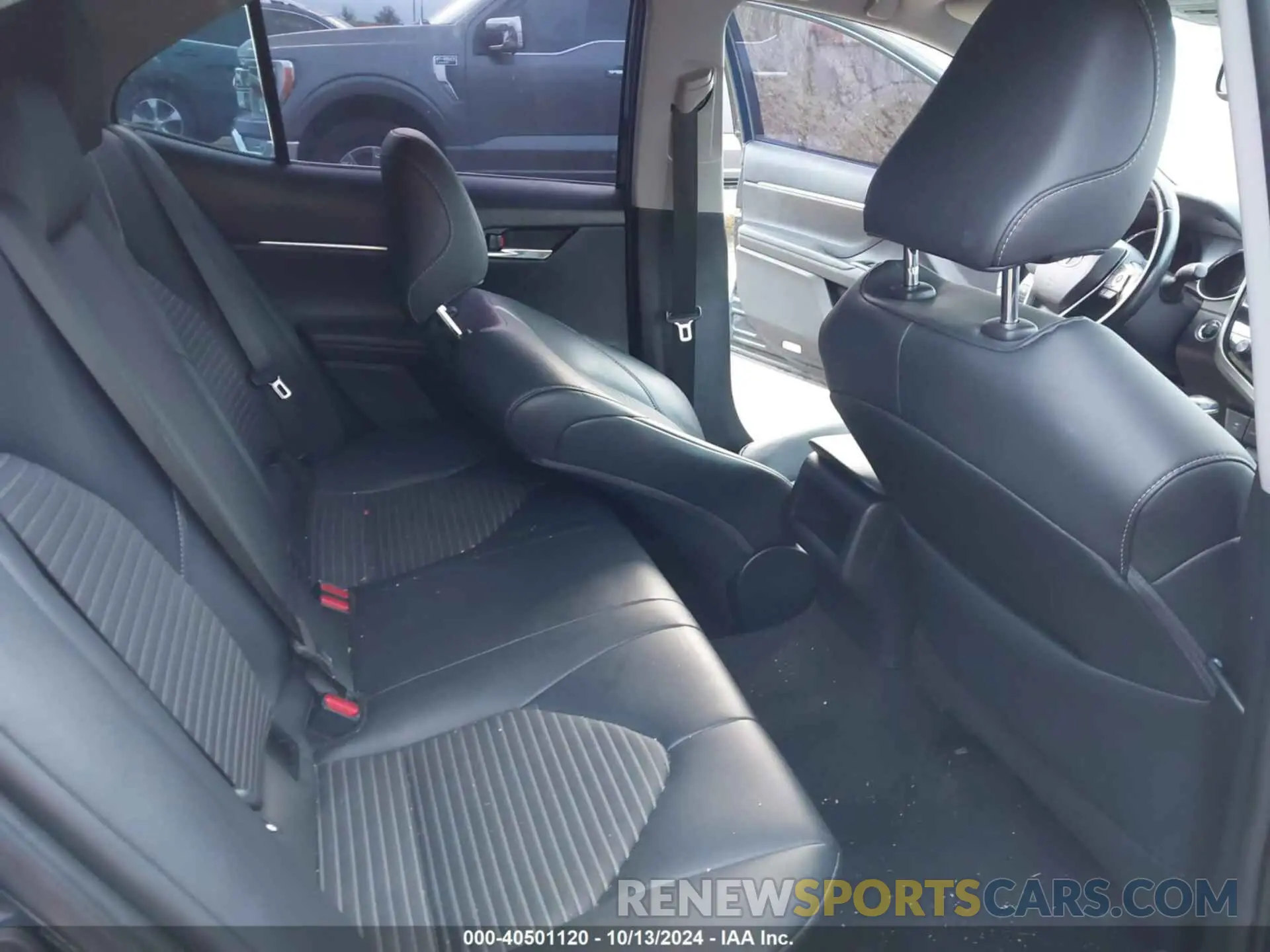 8 fotografías del automóvil dañado 4T1B11HK5KU689624 TOYOTA CAMRY 2019