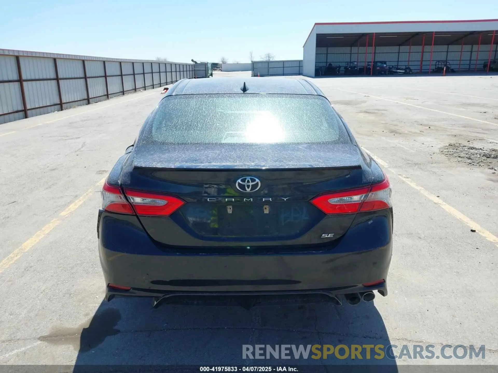16 fotografías del automóvil dañado 4T1B11HK5KU689882 TOYOTA CAMRY 2019