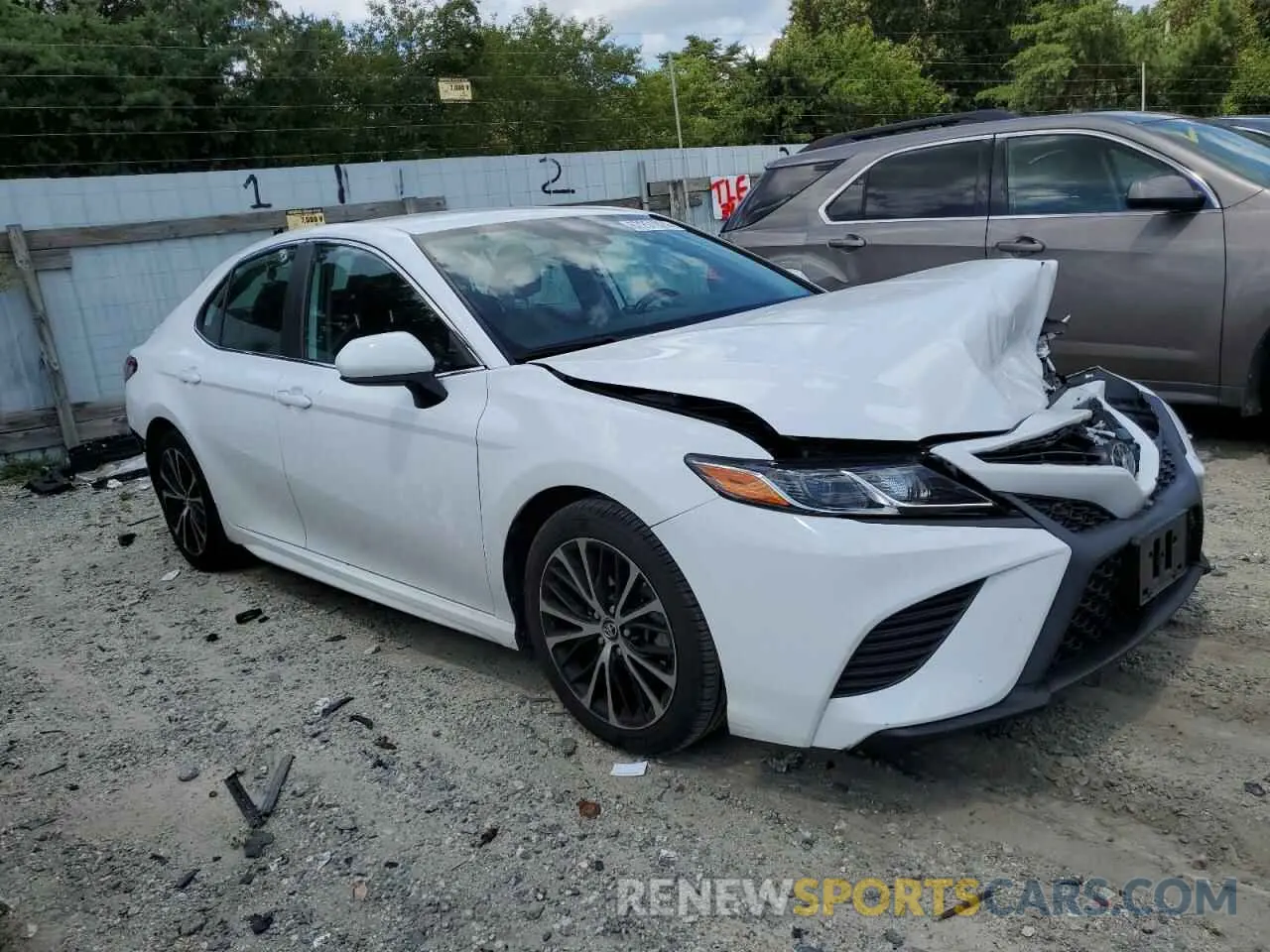 4 fotografías del automóvil dañado 4T1B11HK5KU690711 TOYOTA CAMRY 2019