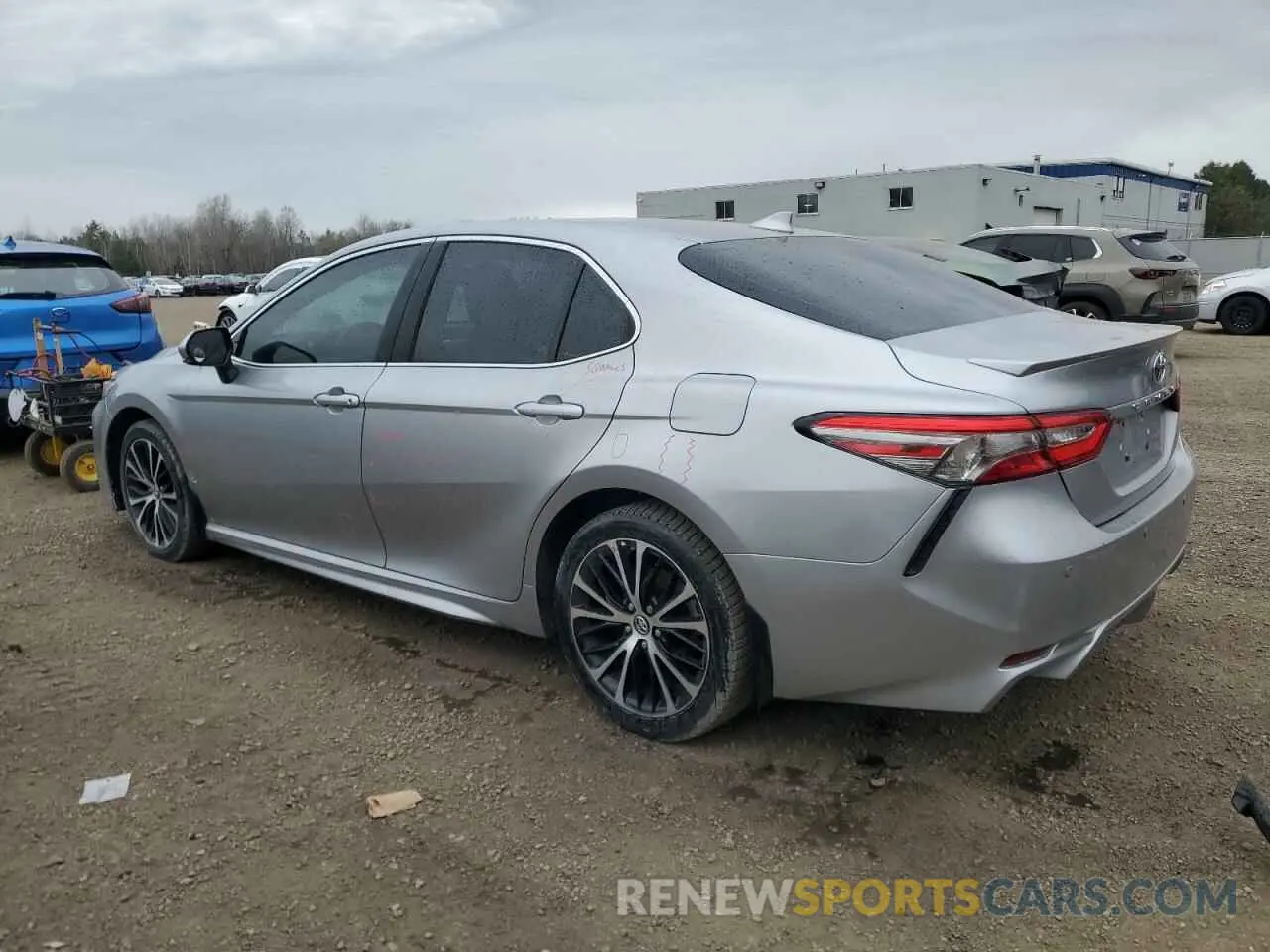 2 fotografías del automóvil dañado 4T1B11HK5KU691406 TOYOTA CAMRY 2019