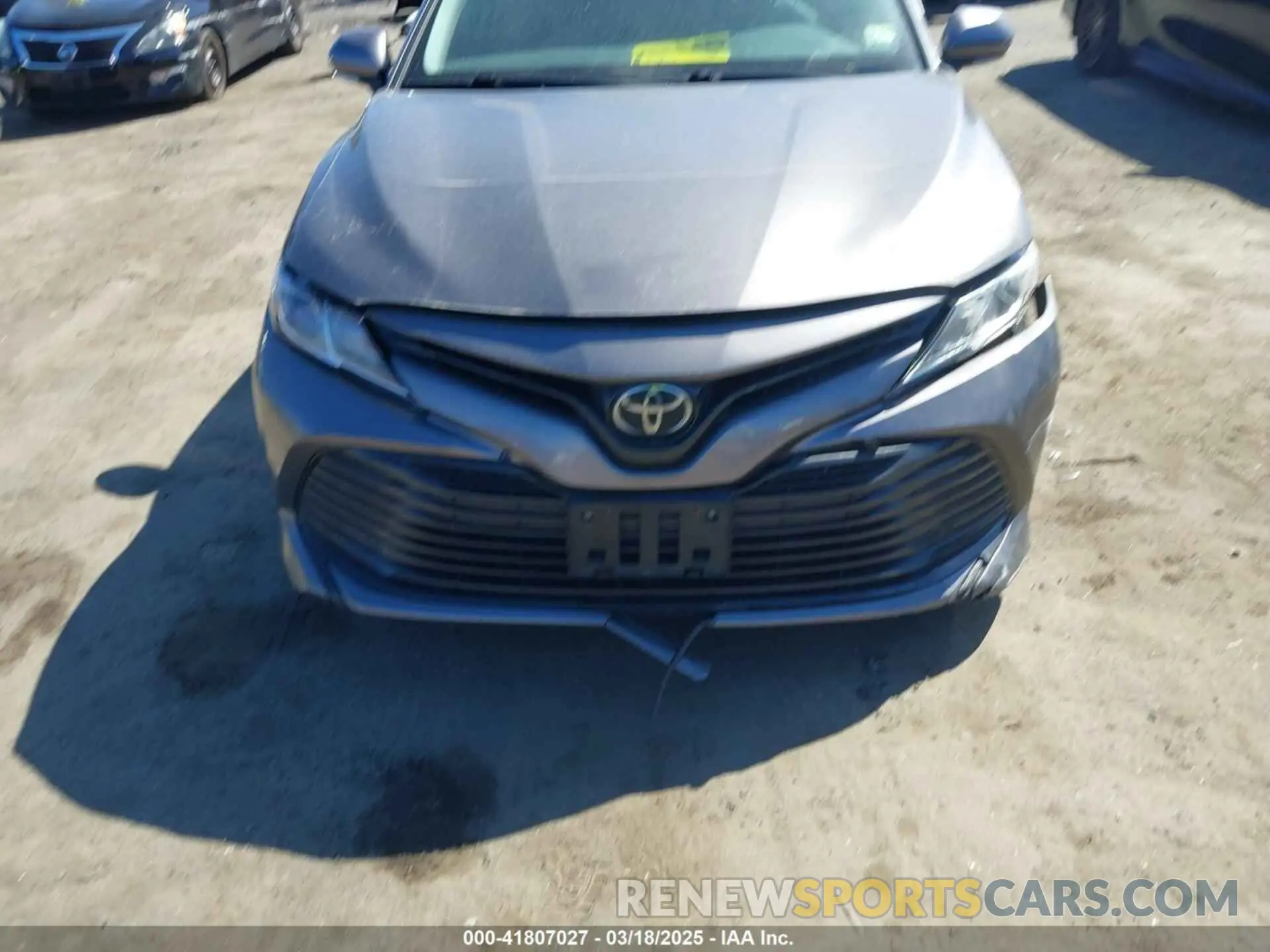 12 fotografías del automóvil dañado 4T1B11HK5KU692717 TOYOTA CAMRY 2019