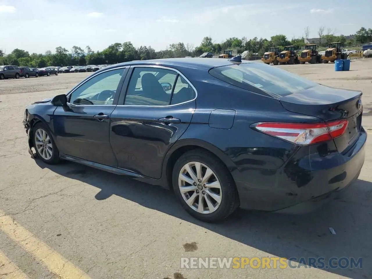 2 fotografías del automóvil dañado 4T1B11HK5KU695214 TOYOTA CAMRY 2019