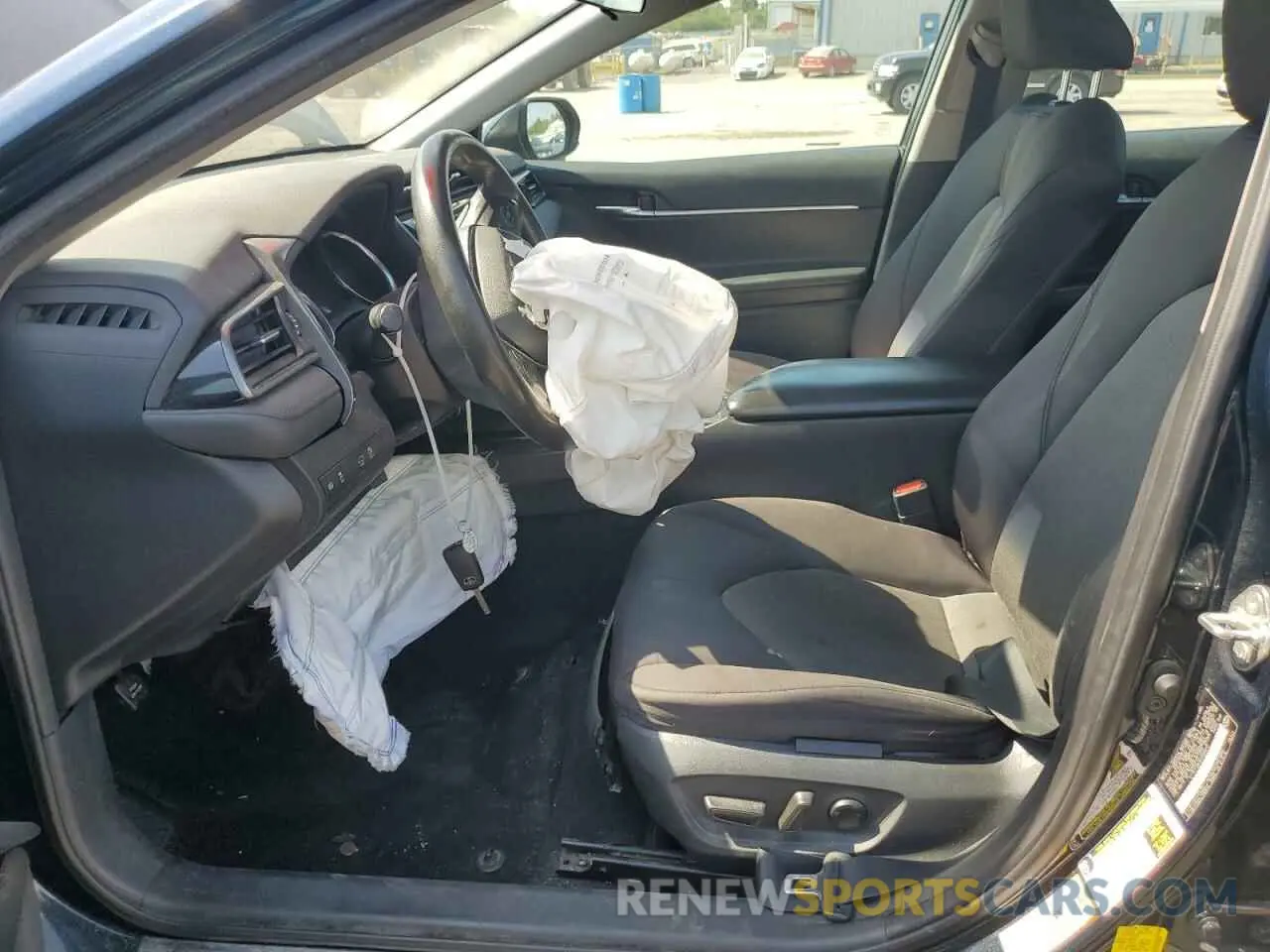 7 fotografías del automóvil dañado 4T1B11HK5KU695214 TOYOTA CAMRY 2019