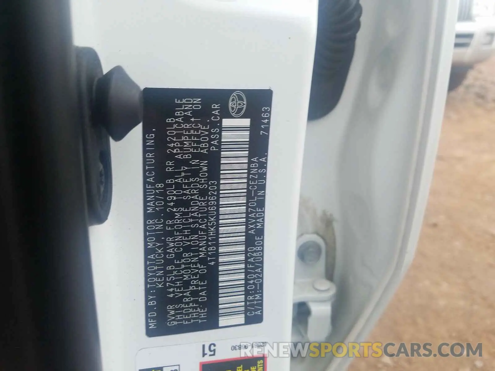 10 fotografías del automóvil dañado 4T1B11HK5KU696203 TOYOTA CAMRY 2019