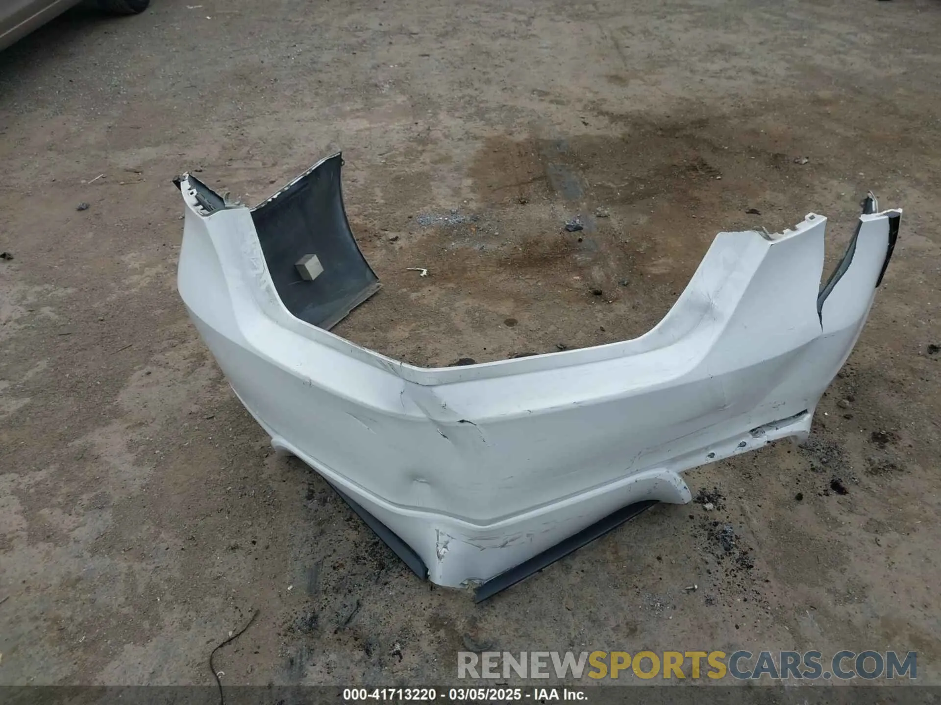 12 fotografías del automóvil dañado 4T1B11HK5KU703148 TOYOTA CAMRY 2019