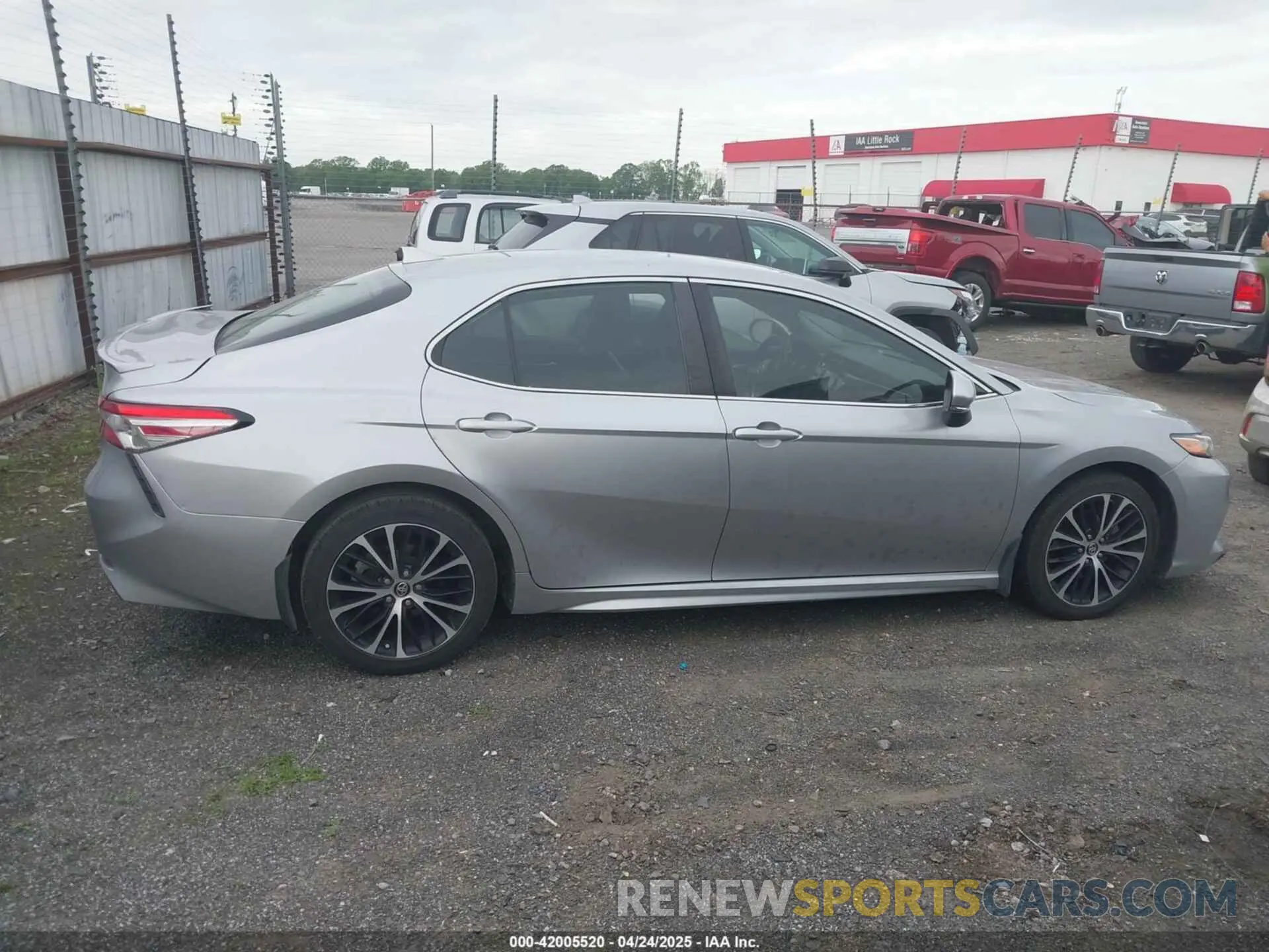 13 fotografías del automóvil dañado 4T1B11HK5KU707703 TOYOTA CAMRY 2019